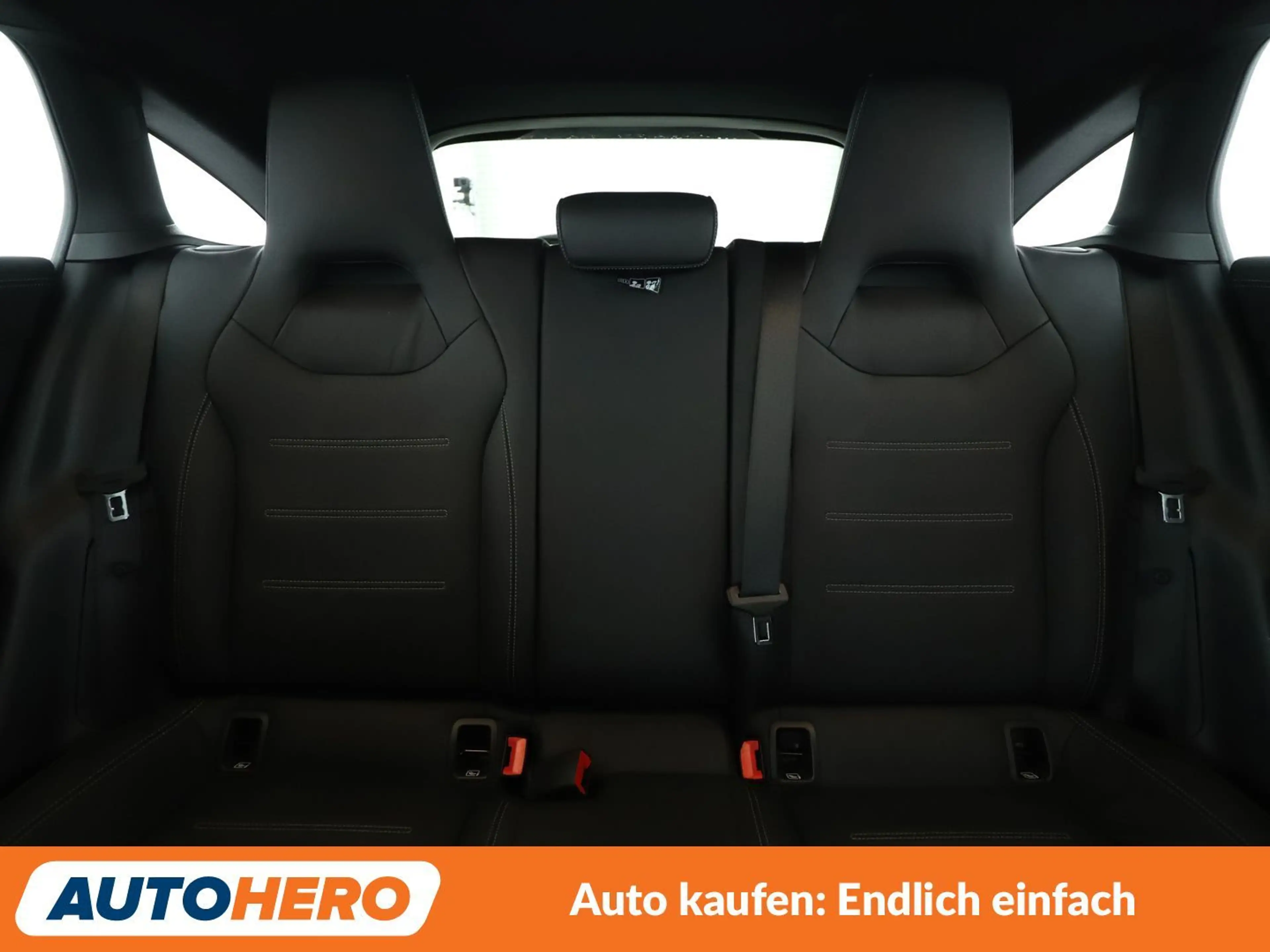Mercedes-Benz CLA 35 AMG Shooting Brake 4Matic Aut.*NAVI*CAM*LED*MBUX*AHK* — photo 15