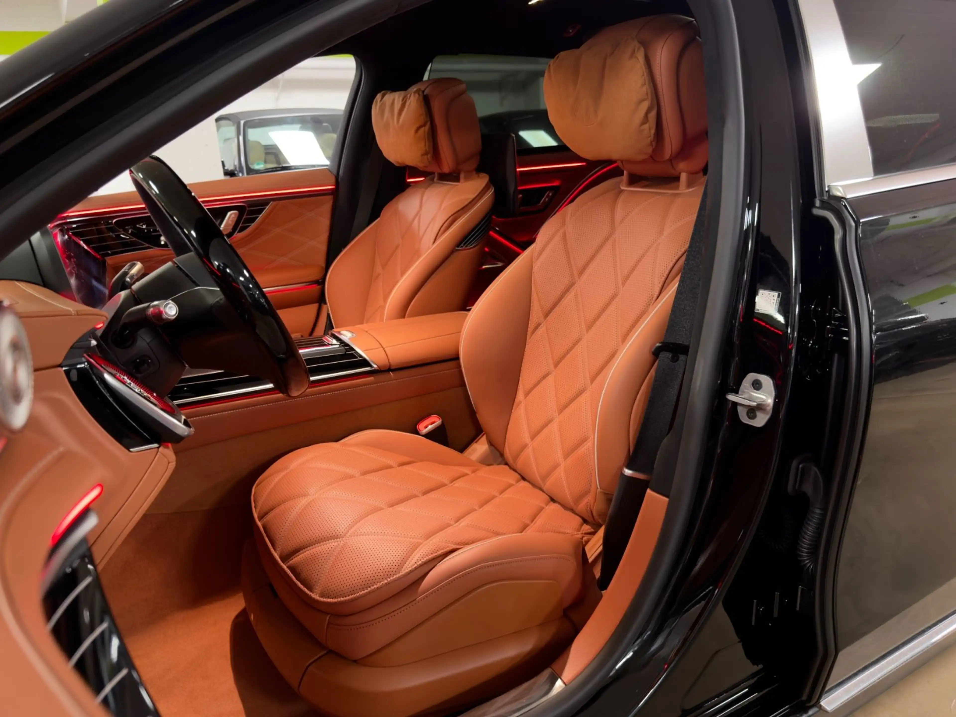 Mercedes-Benz S 580 MAYBACH FIRST DELIVERY EUROPA FULL SPEC — photo 19