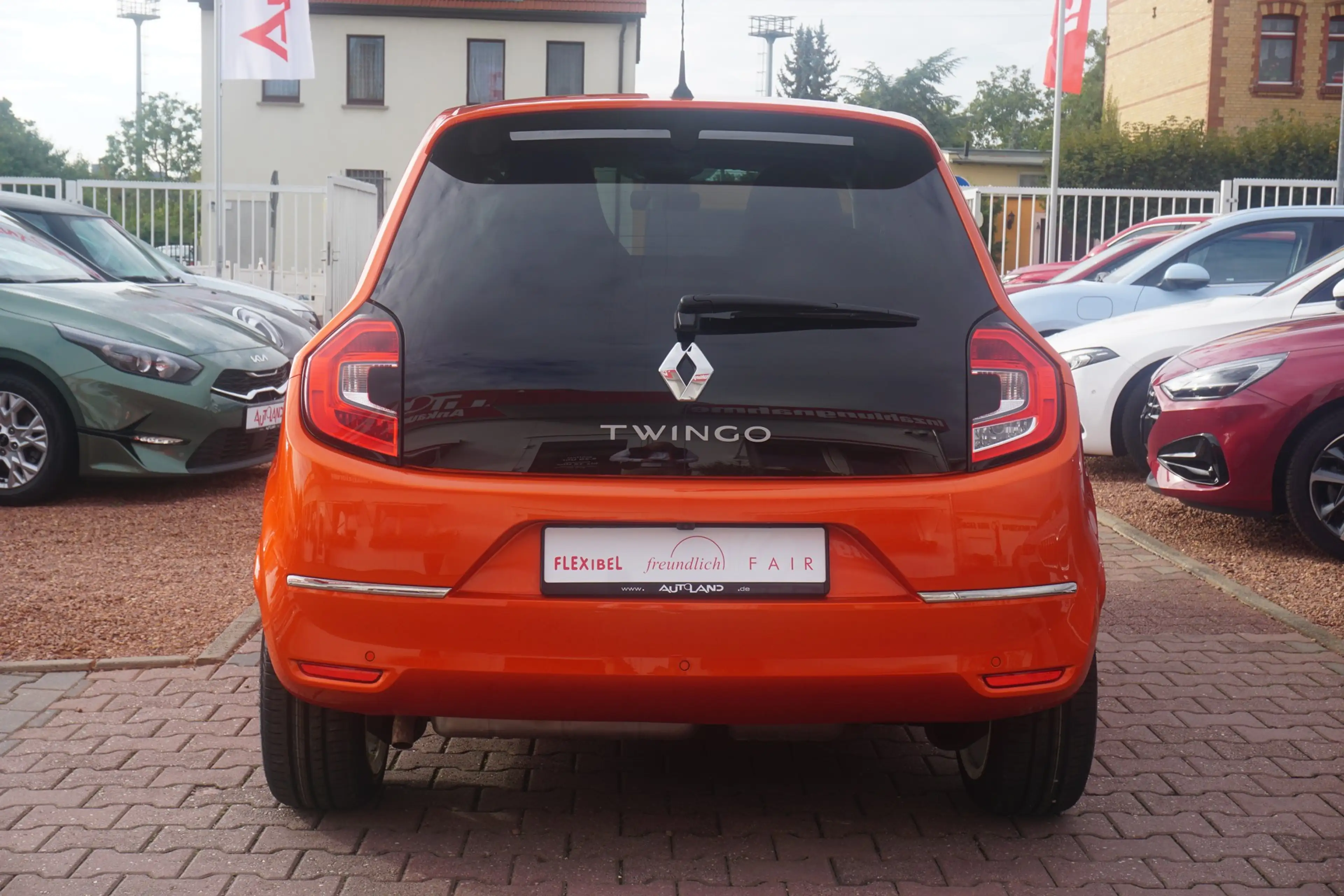 Renault Twingo SCe 65 Vibes Navi Sitzheizung Klimaaut. — photo 4