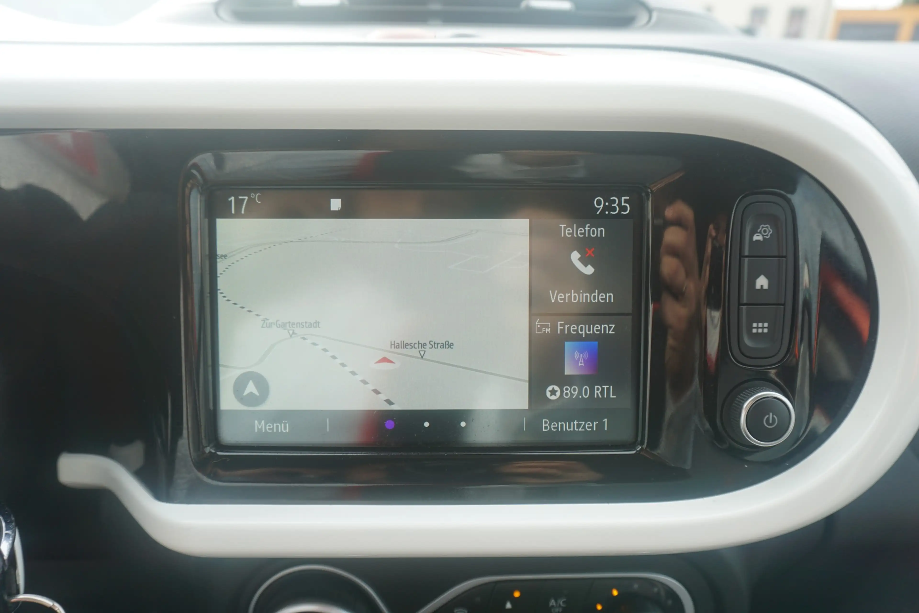 Renault Twingo SCe 65 Vibes Navi Sitzheizung Klimaaut. — photo 13