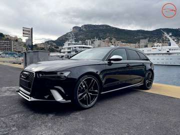 III (2) AVANT 4.0 TFSI 560 QUATTRO TIPTRONIC