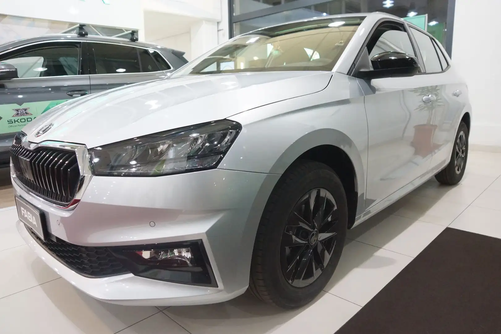 Skoda Fabia Fabia 1.0 TSI 95 CV Young Edition Nuova Da Immatr Argent - 2