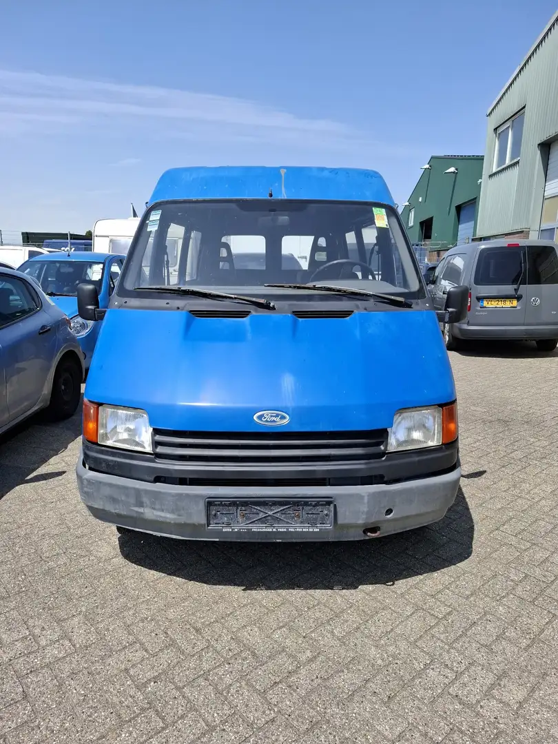 Ford Transit Bus - 1