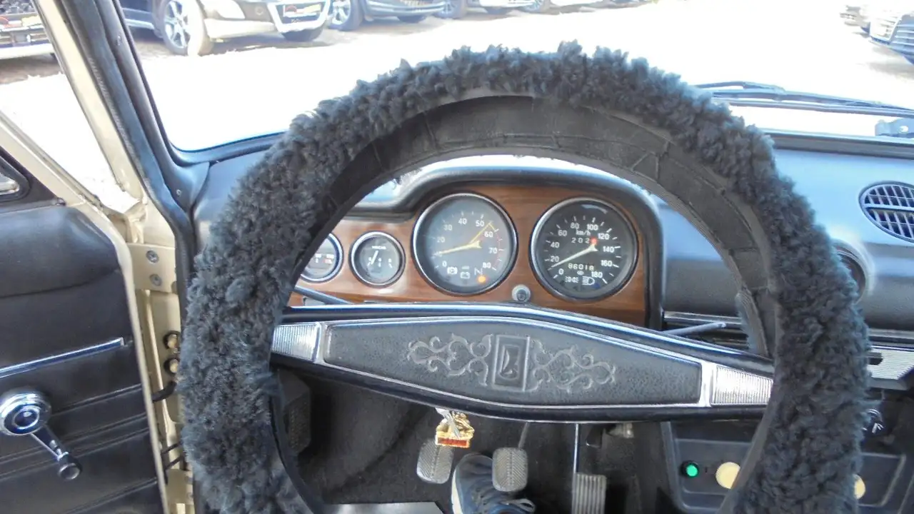 Lada 21061 1,5 55KW 4-Gang Oldtimer,Glaskippdach, foto 8