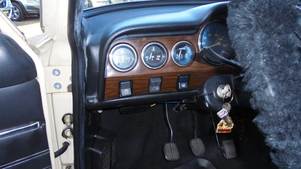 Lada 21061 1,5 55KW 4-Gang Oldtimer,Glaskippdach, foto 7