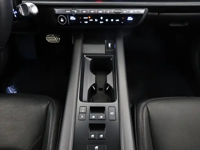 Hyundai Ioniq 6 view 13