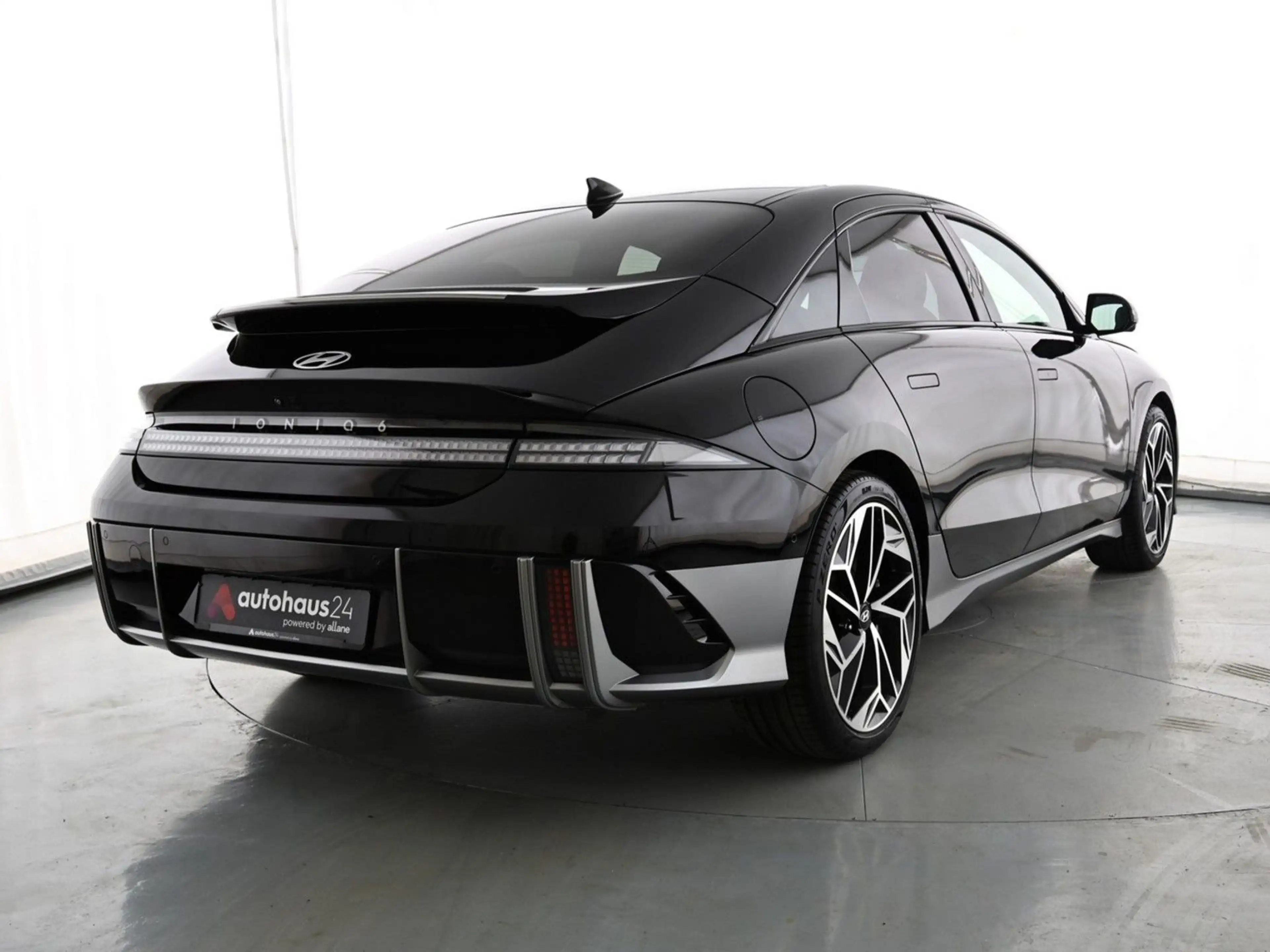 Hyundai IONIQ 6 Uniq / Uniq-Paket IONIQ6|Uniq|Navi — photo 5