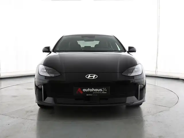 Hyundai Ioniq 6 view 2