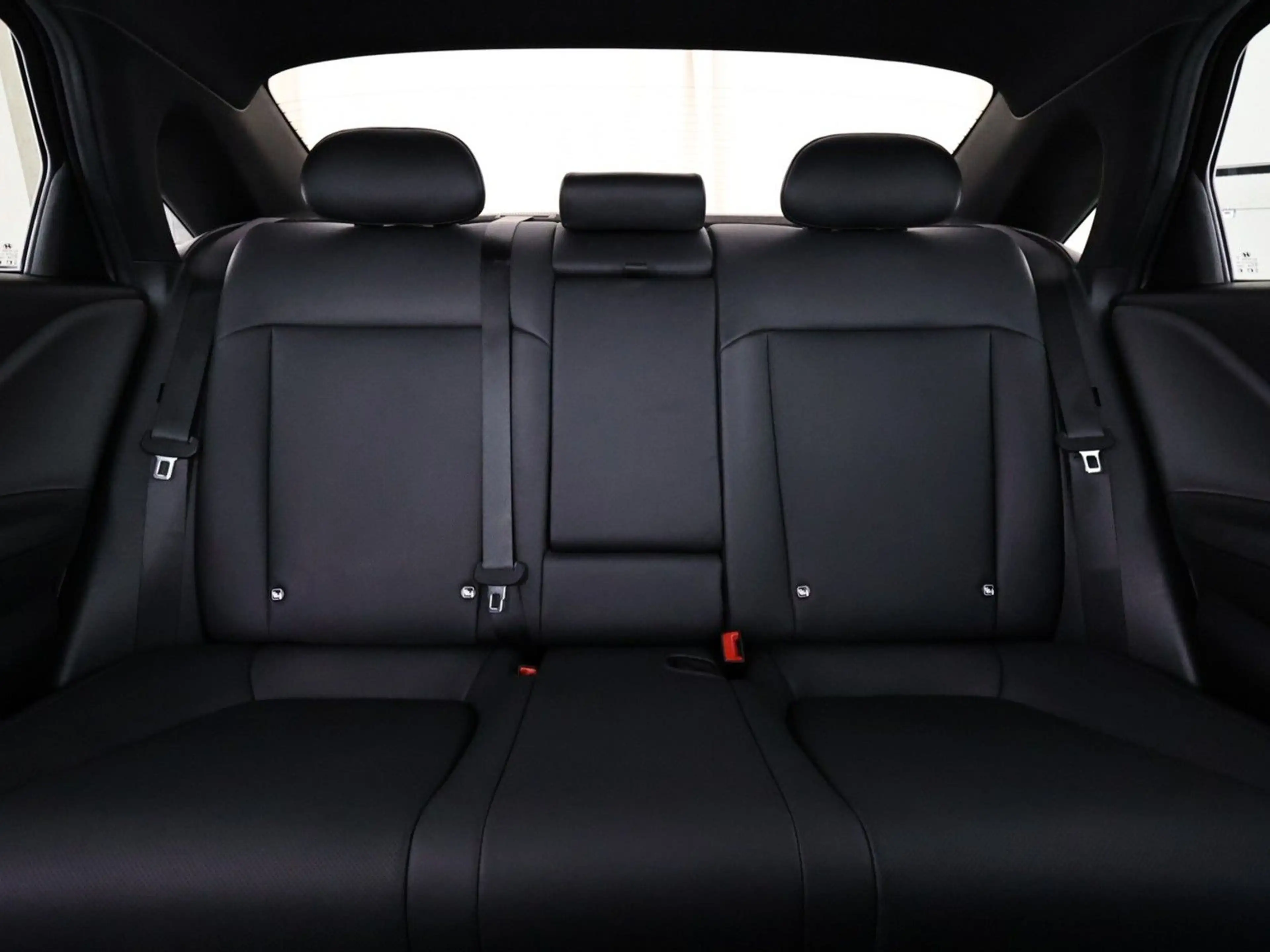 Hyundai IONIQ 6 Uniq / Uniq-Paket IONIQ6|Uniq|Navi — photo 15