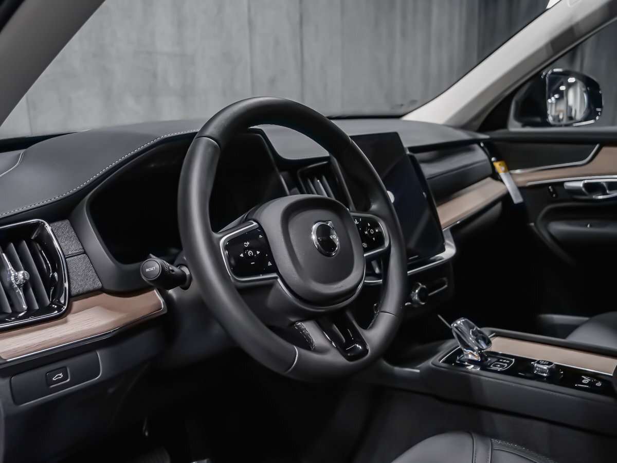 2026 Volvo XC90 Core 7-Seater (Bright Theme) thumb 8