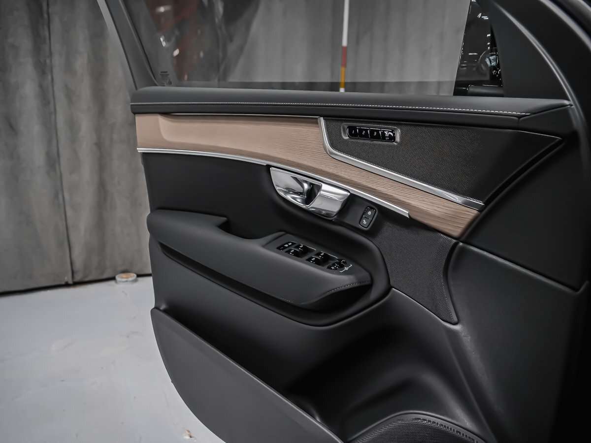 2026 Volvo XC90 Core 7-Seater (Bright Theme) thumb 9