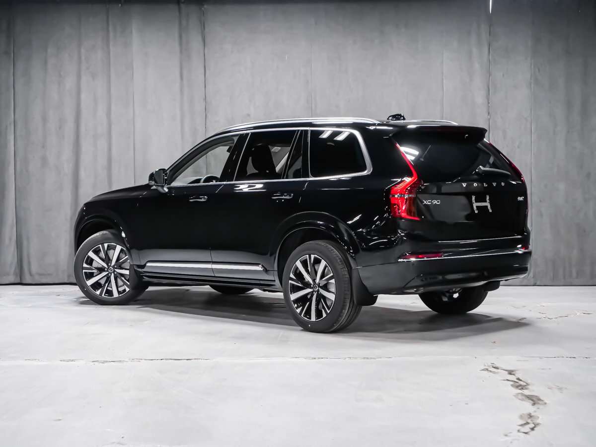 2026 Volvo XC90 Core 7-Seater (Bright Theme) alt 4