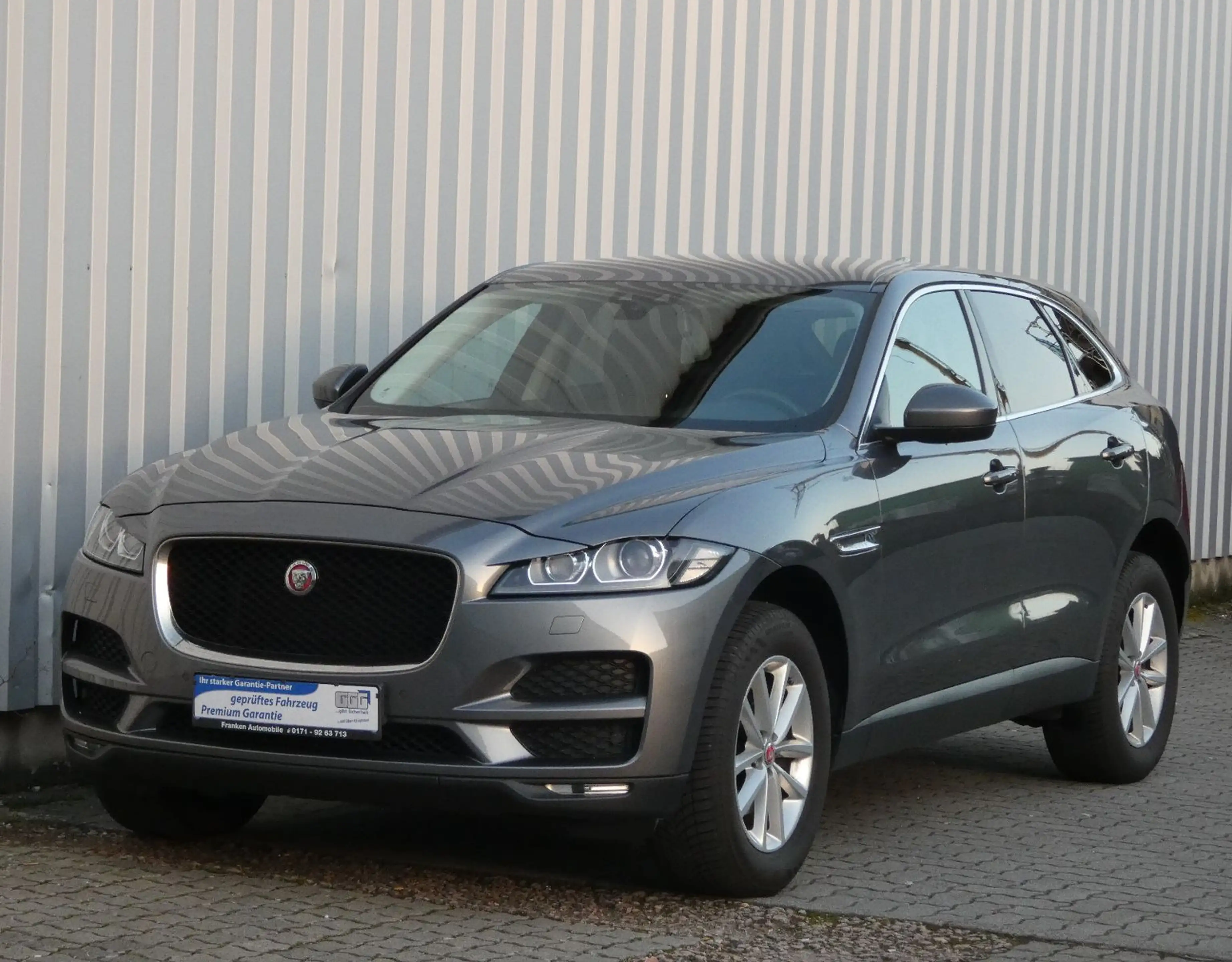 Jaguar F-Pace F-PACE Portfolio AWD-Motor Überholt