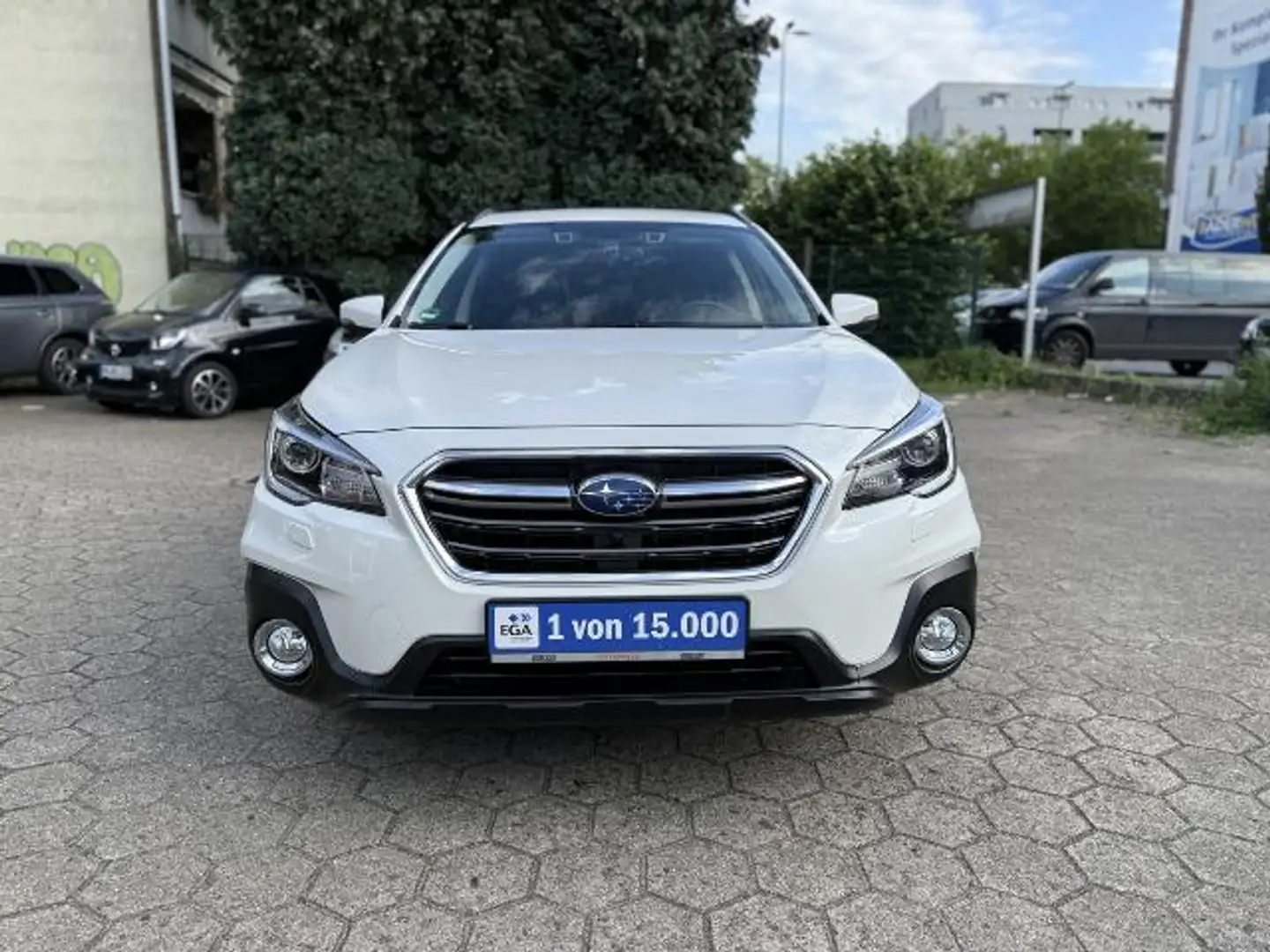 Subaru OUTBACK 2,5i Automatik Aktion: Anhängerkupplung incl. Weiß - 2