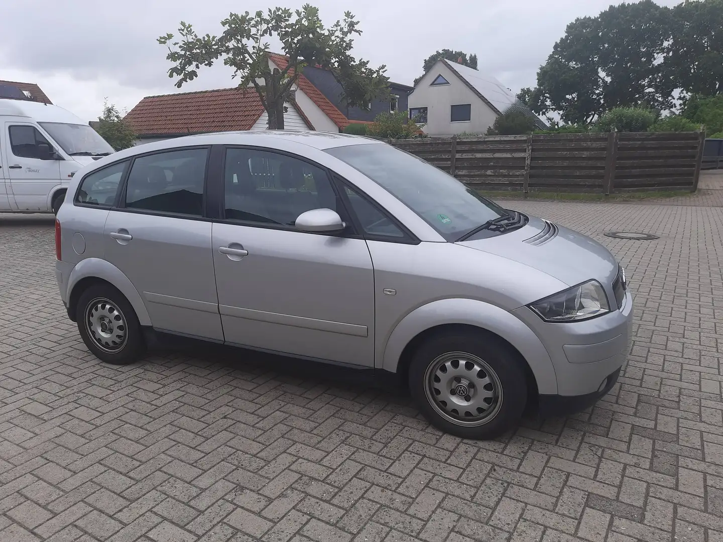 Audi A2 A2 1.2 TDI (3L) (D4) EU4 Silber - 1
