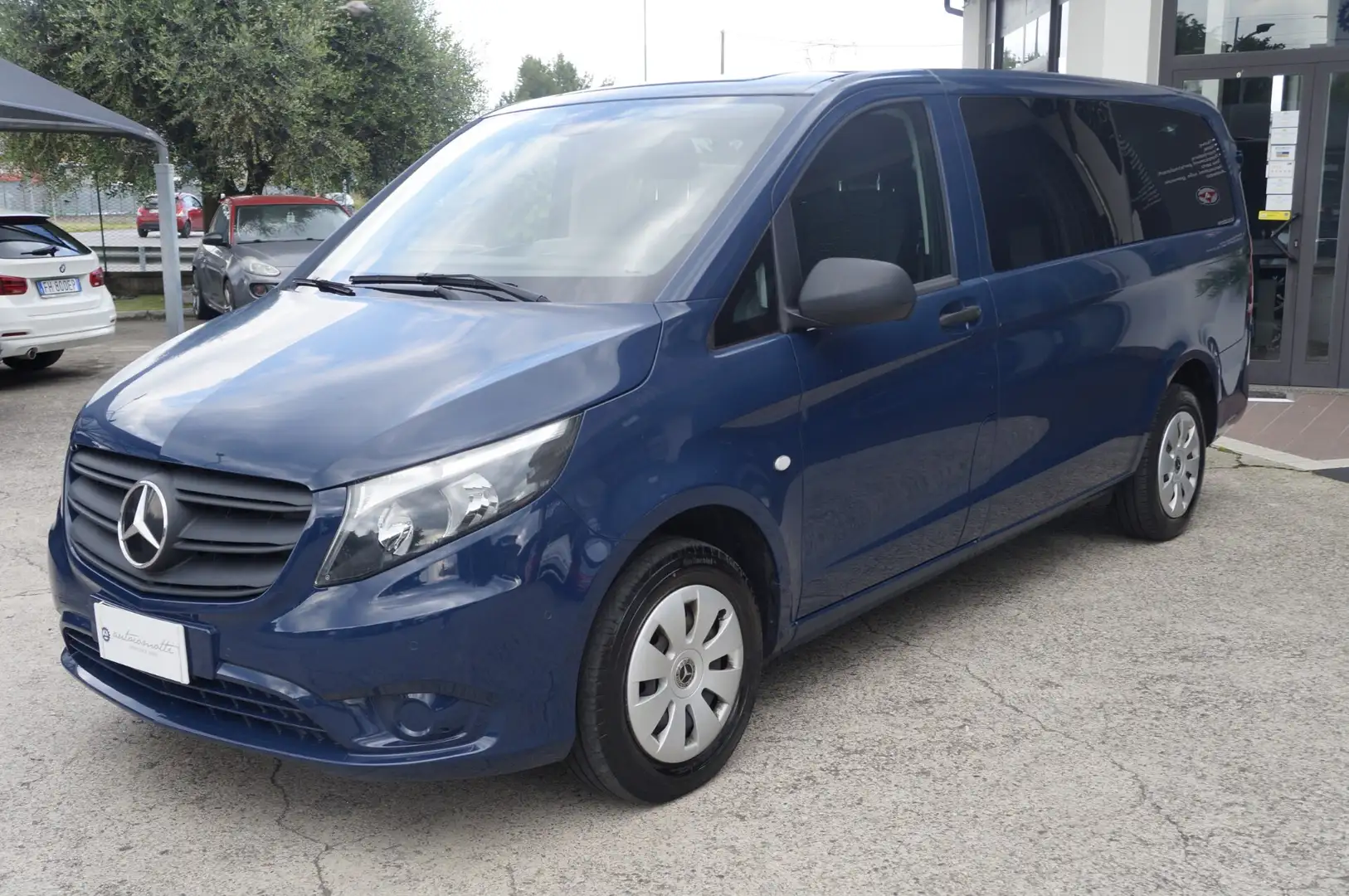 Mercedes-Benz Vito 2.0 114 CDI Tourer Long N1 Blauw - 1