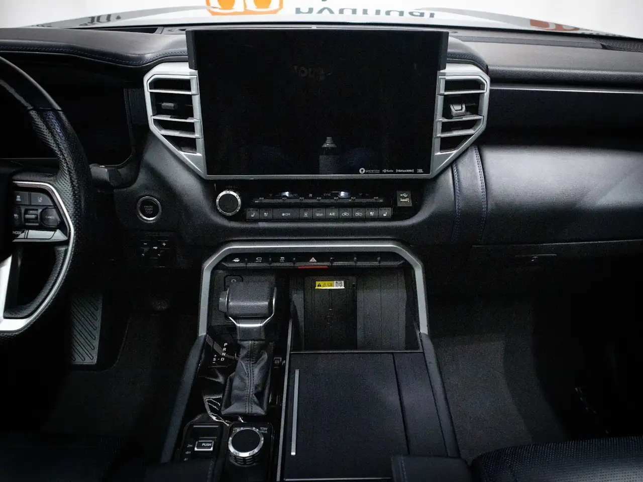 Toyota Tundra снимка Toyota Tundra