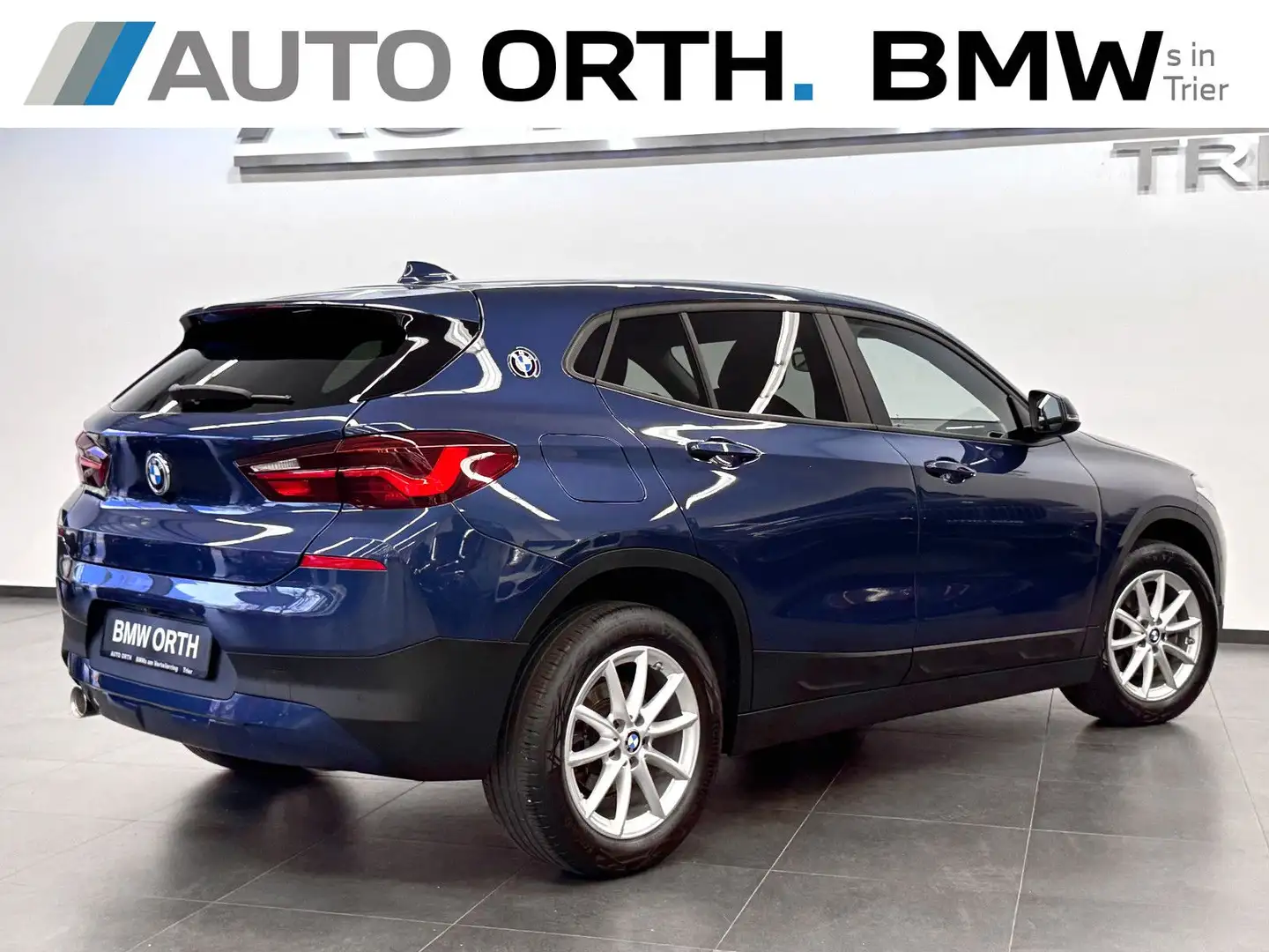 BMW X2 sDrive18i NAVI AD.LED SP.SITZE DR.ASS KAMERA Blau - 2