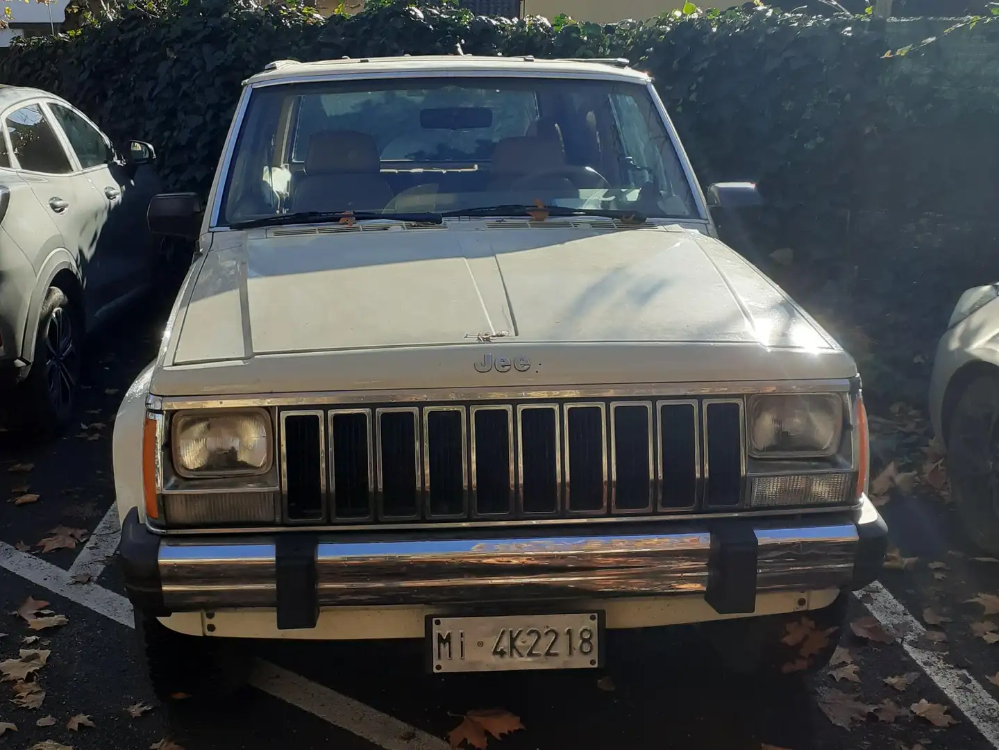 Jeep Cherokee XJ Limited Beige - 1