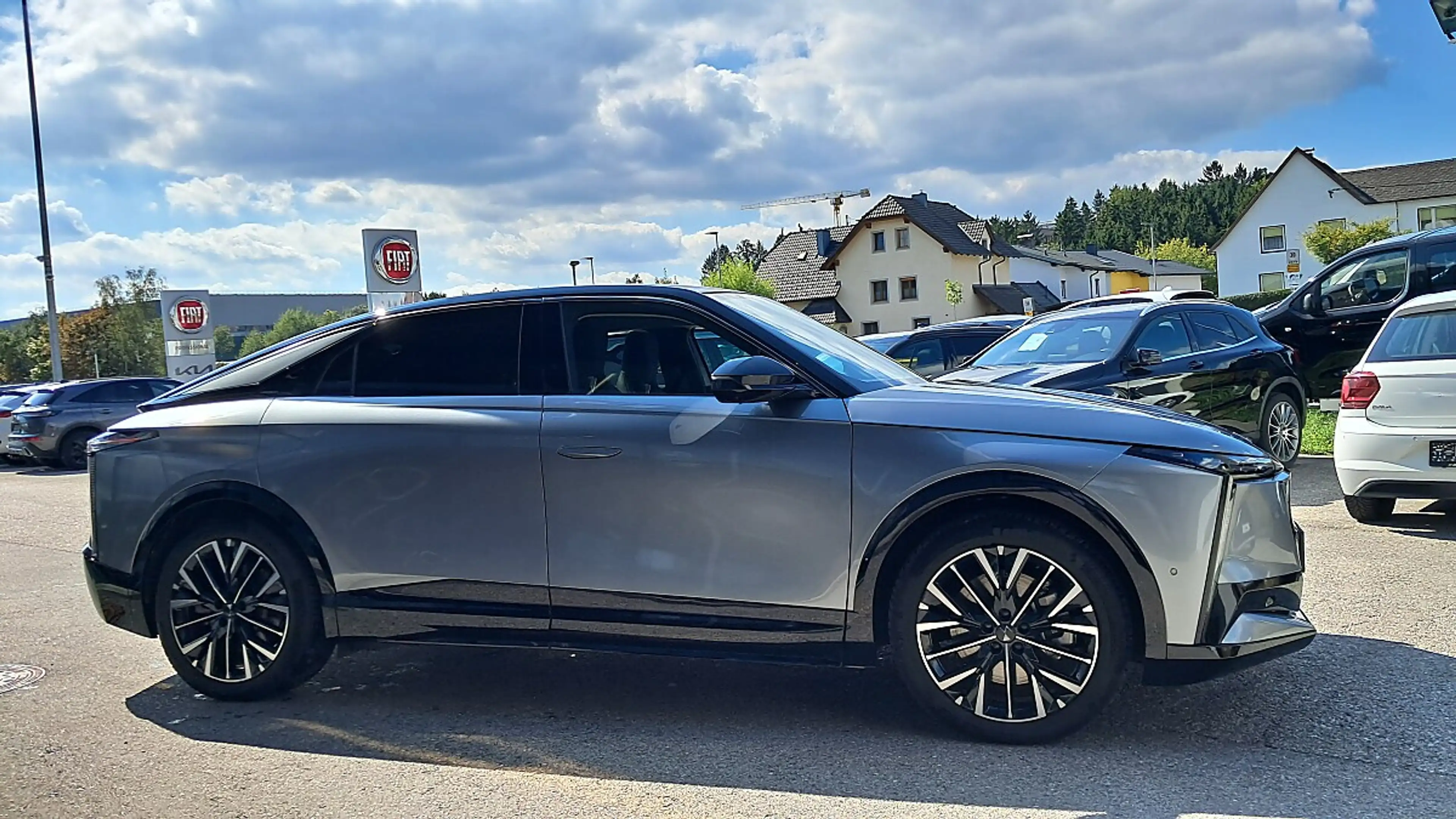 DS Automobiles N°8 DS N8 Long Range 97,2kWh AWD Etoile Aut. — photo 9
