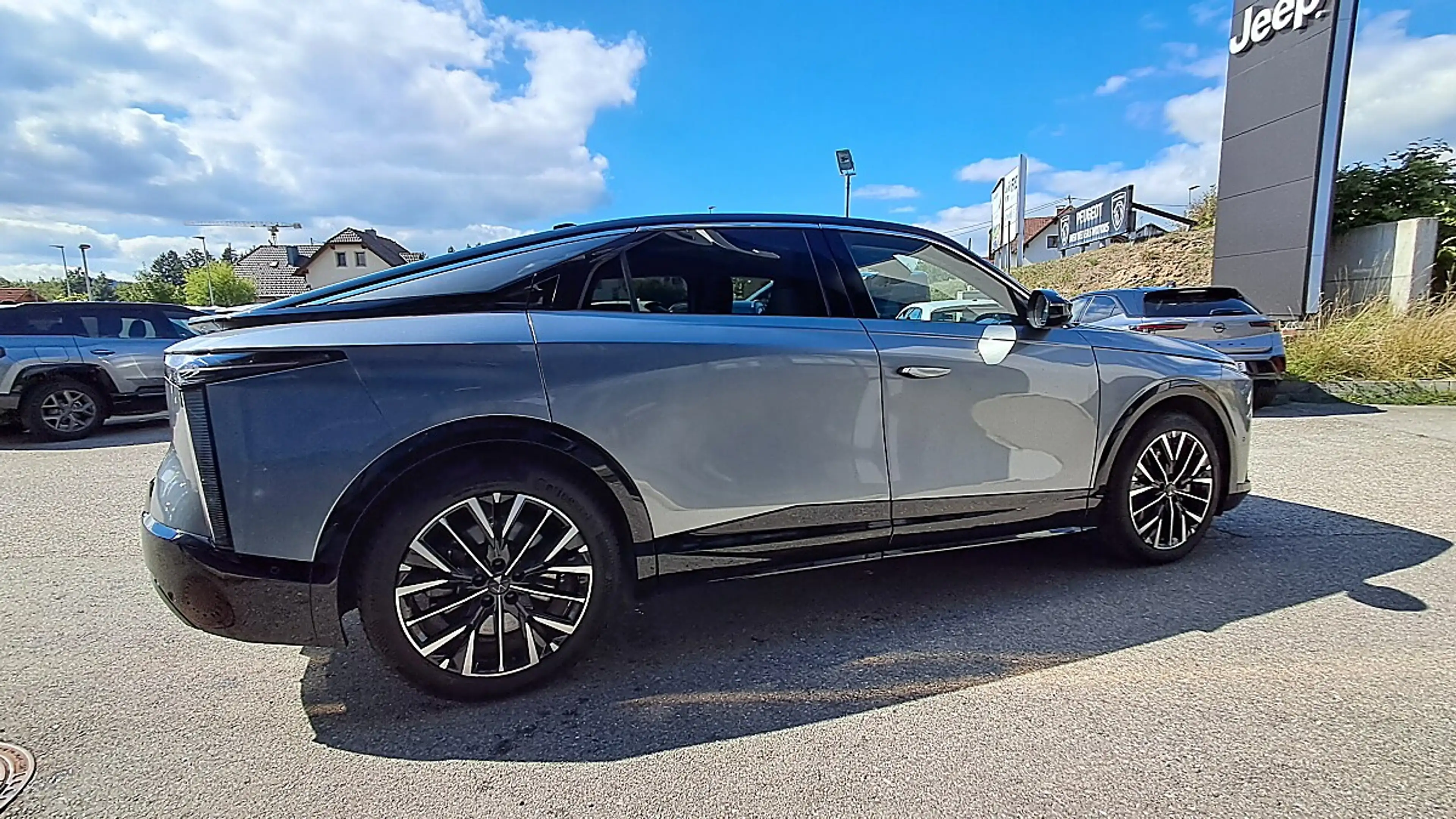 DS Automobiles N°8 DS N8 Long Range 97,2kWh AWD Etoile Aut. — photo 8