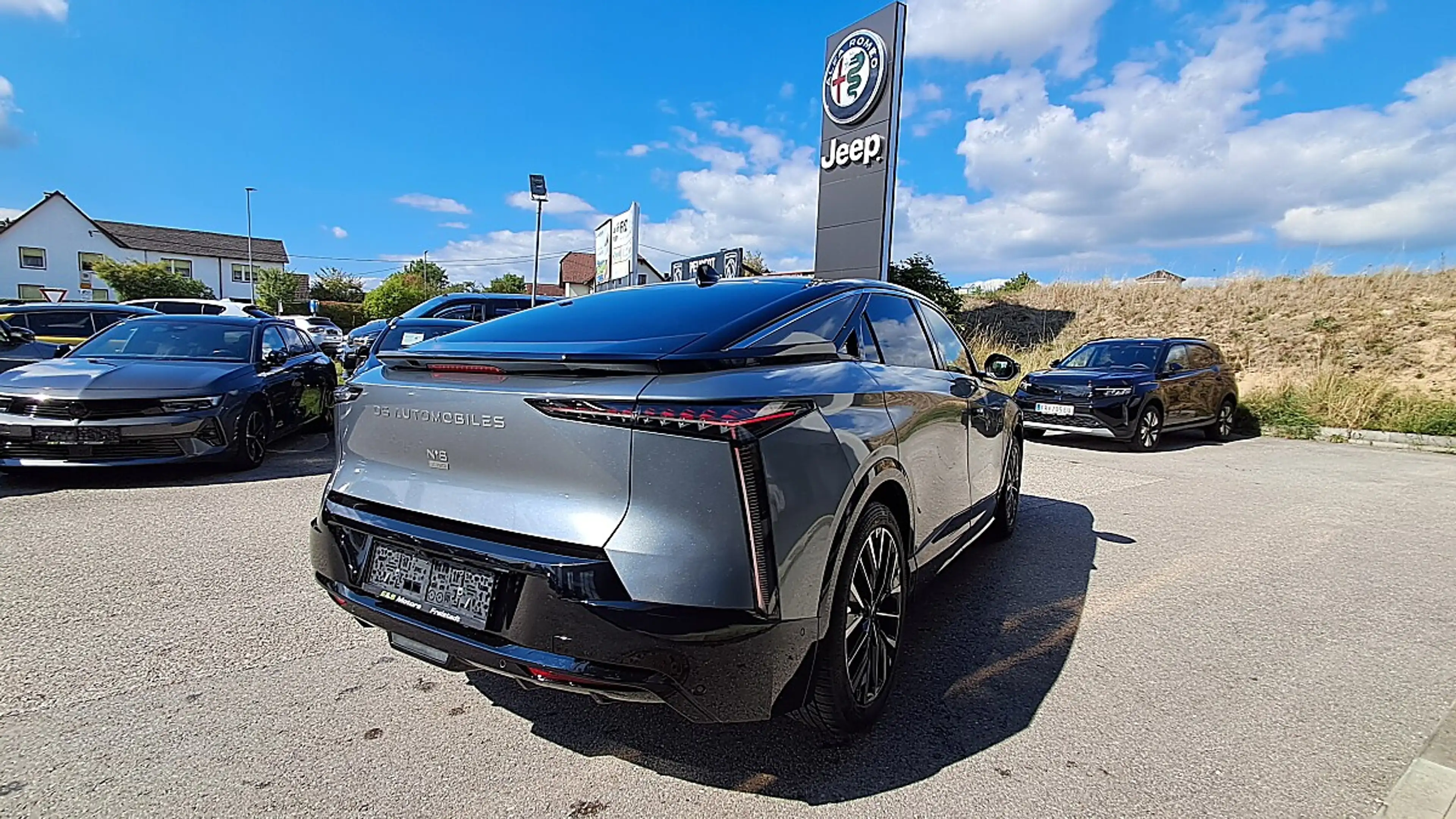 DS Automobiles N°8 DS N8 Long Range 97,2kWh AWD Etoile Aut. — photo 7