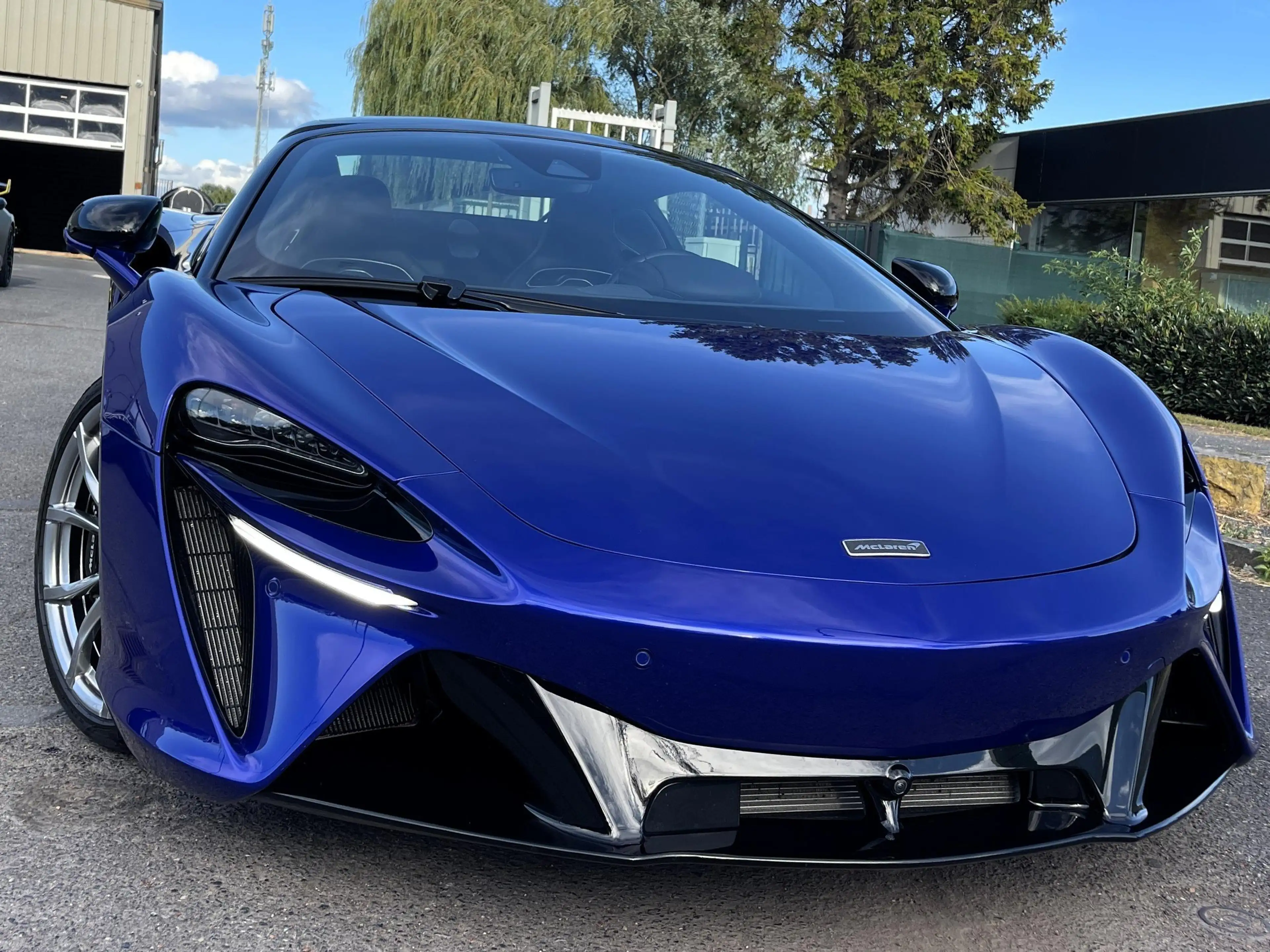 McLaren Artura Spider "TechLux/Driving Assistant/Technology Pack" — photo 4