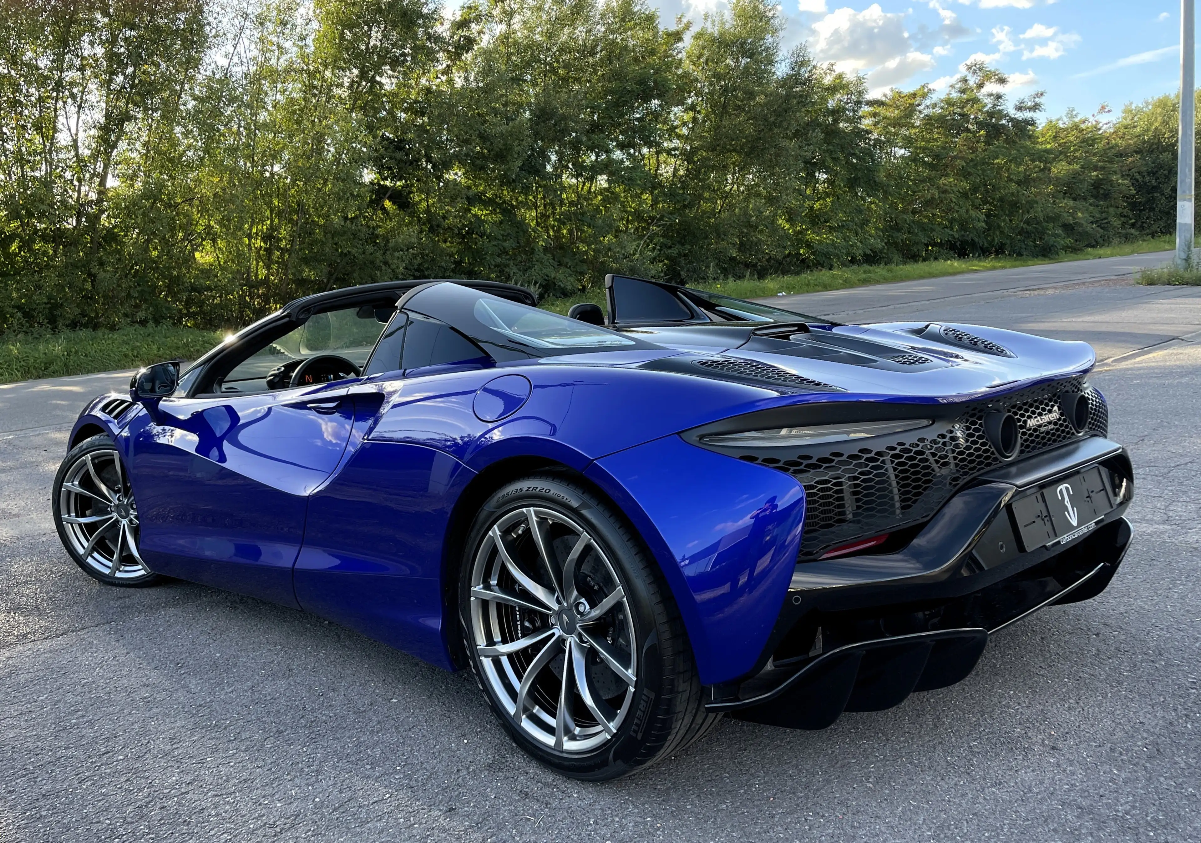 McLaren Artura Spider "TechLux/Driving Assistant/Technology Pack" — photo 14