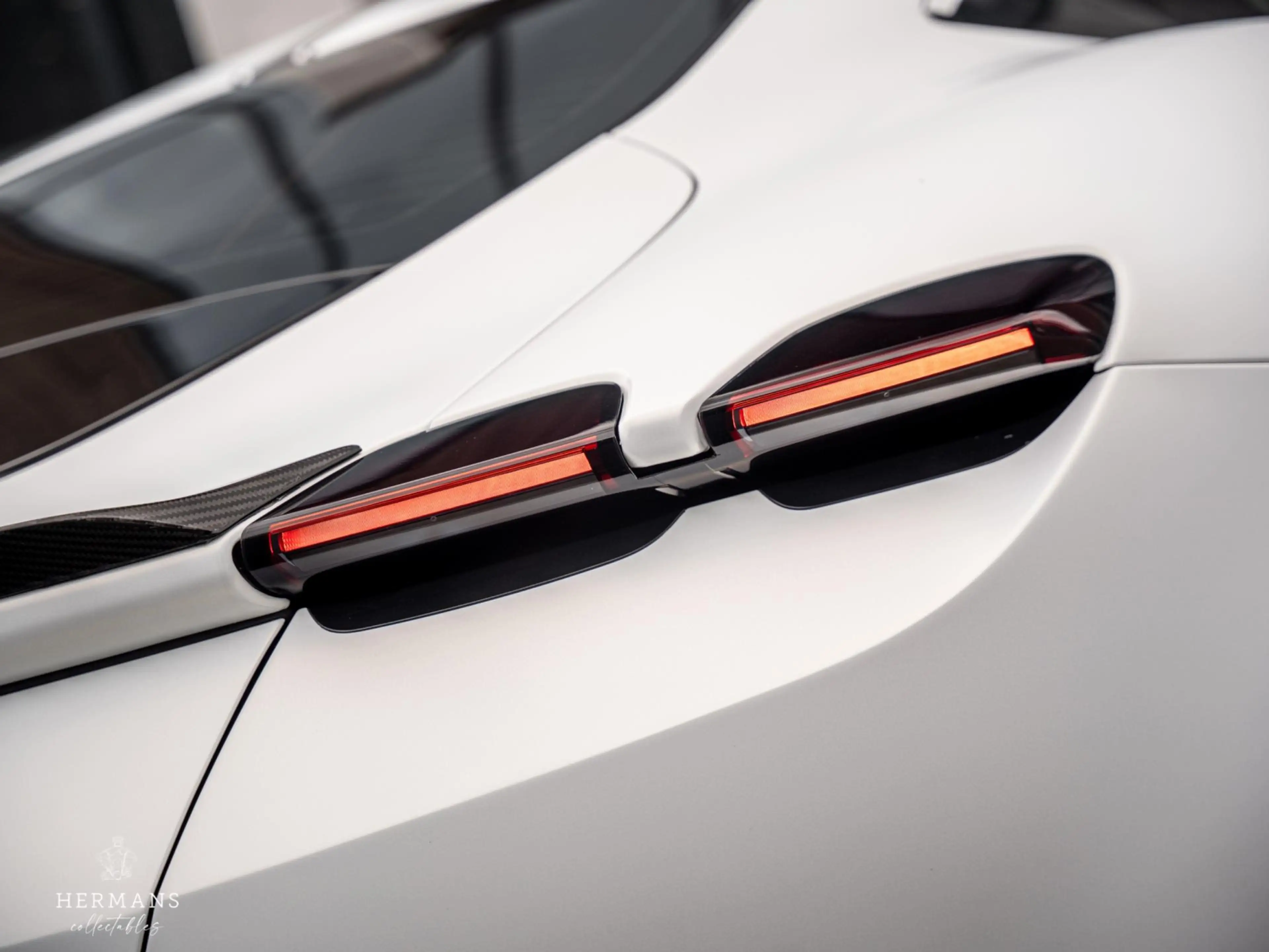 Ferrari Roma 3.9 V8 HELE / Carbon exterior / ADAS / JBL / CarPl — photo 15