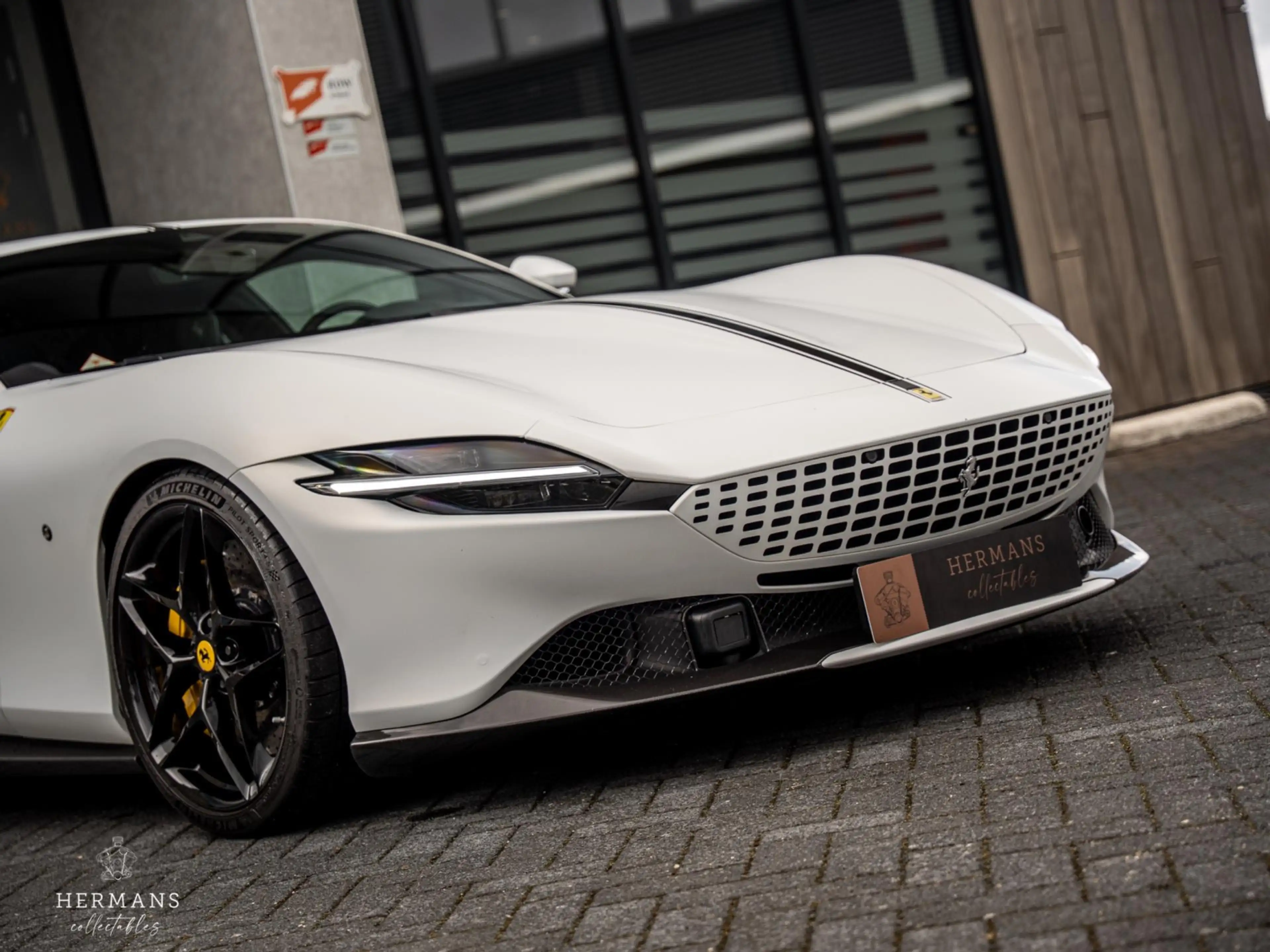 Ferrari Roma 3.9 V8 HELE / Carbon exterior / ADAS / JBL / CarPl — photo 9