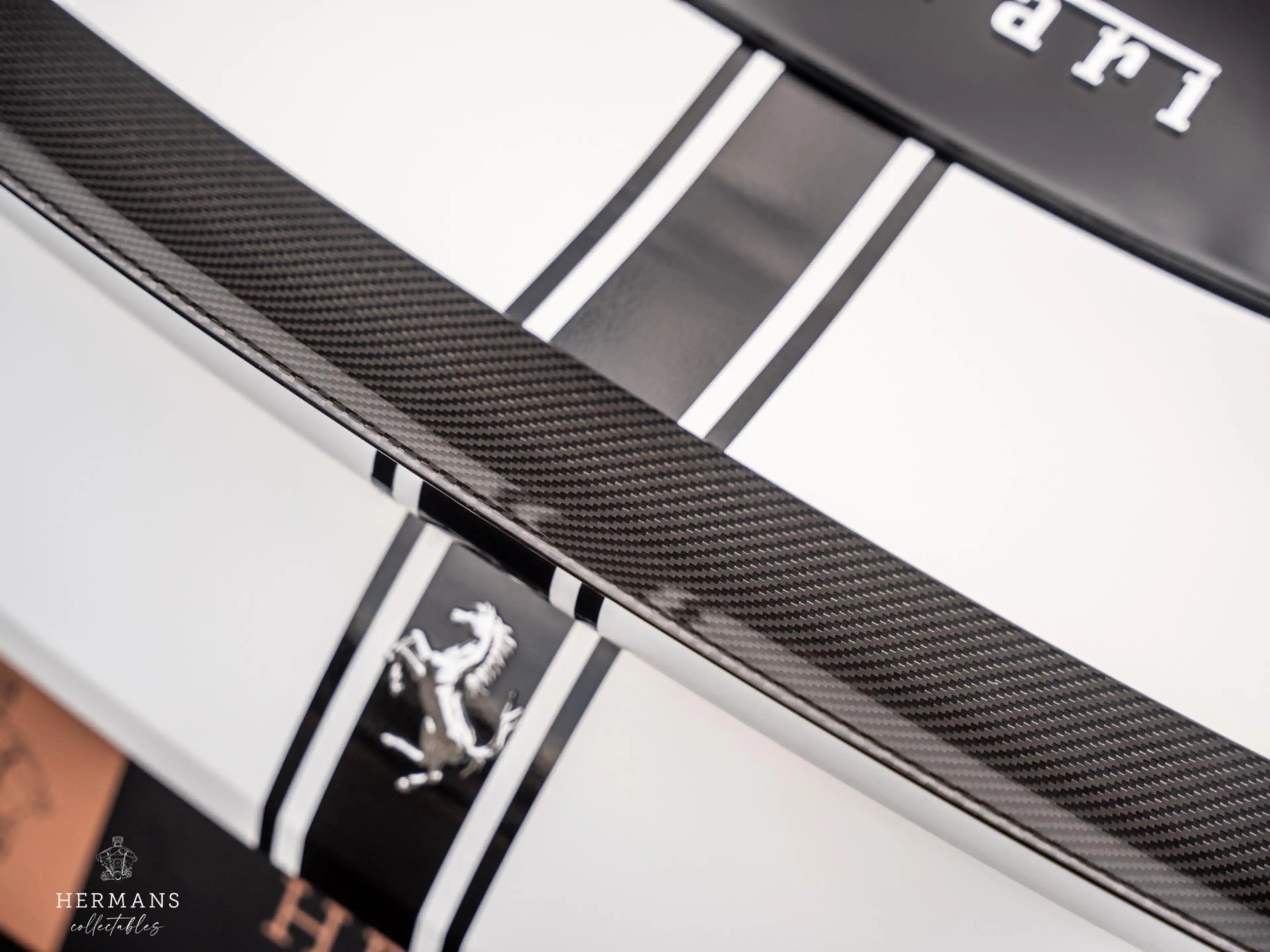 Ferrari Roma 3.9 V8 HELE / Carbon exterior / ADAS / JBL / CarPl — photo 17