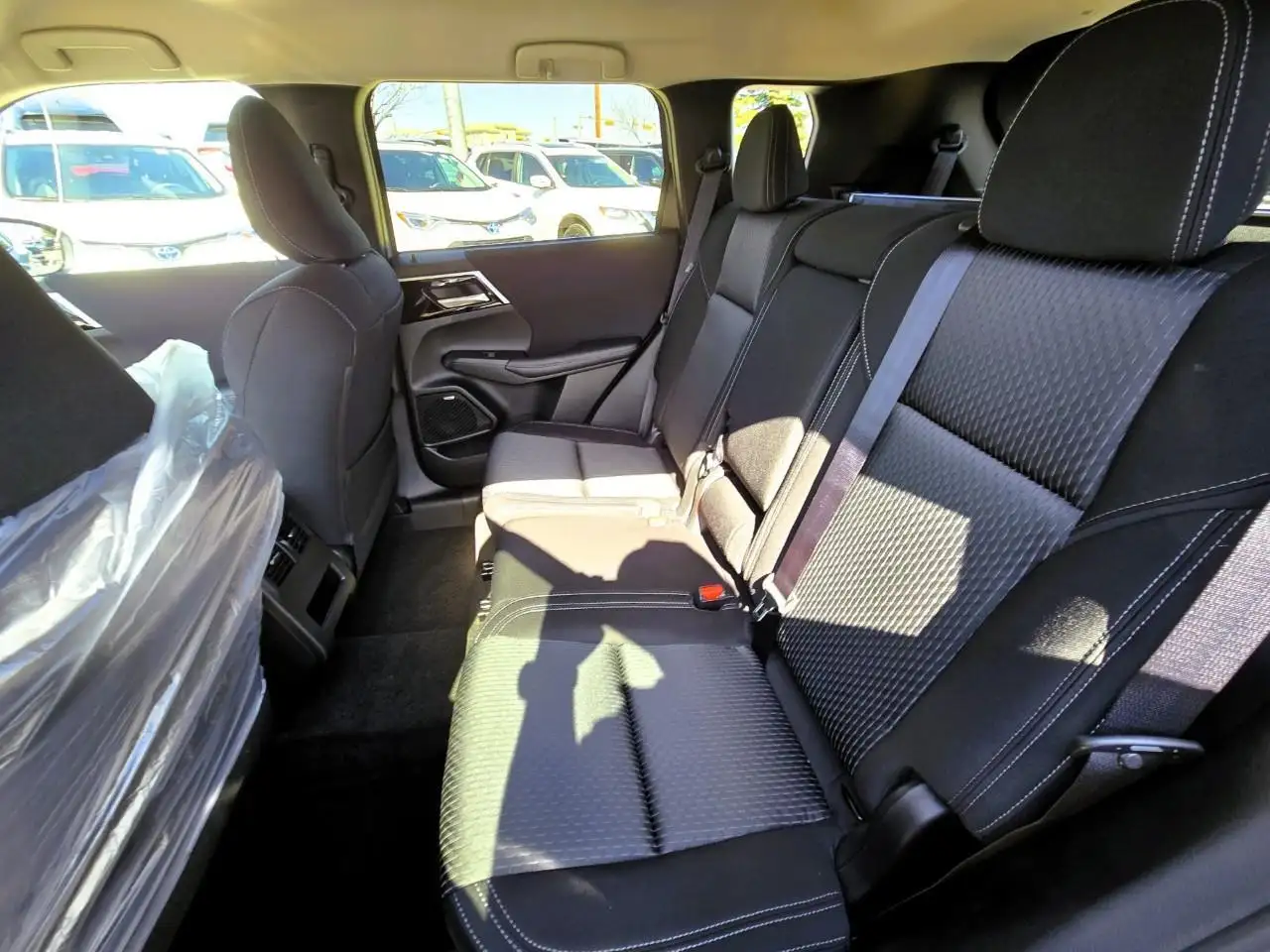 Mitsubishi Outlander снимка Mitsubishi Outlander