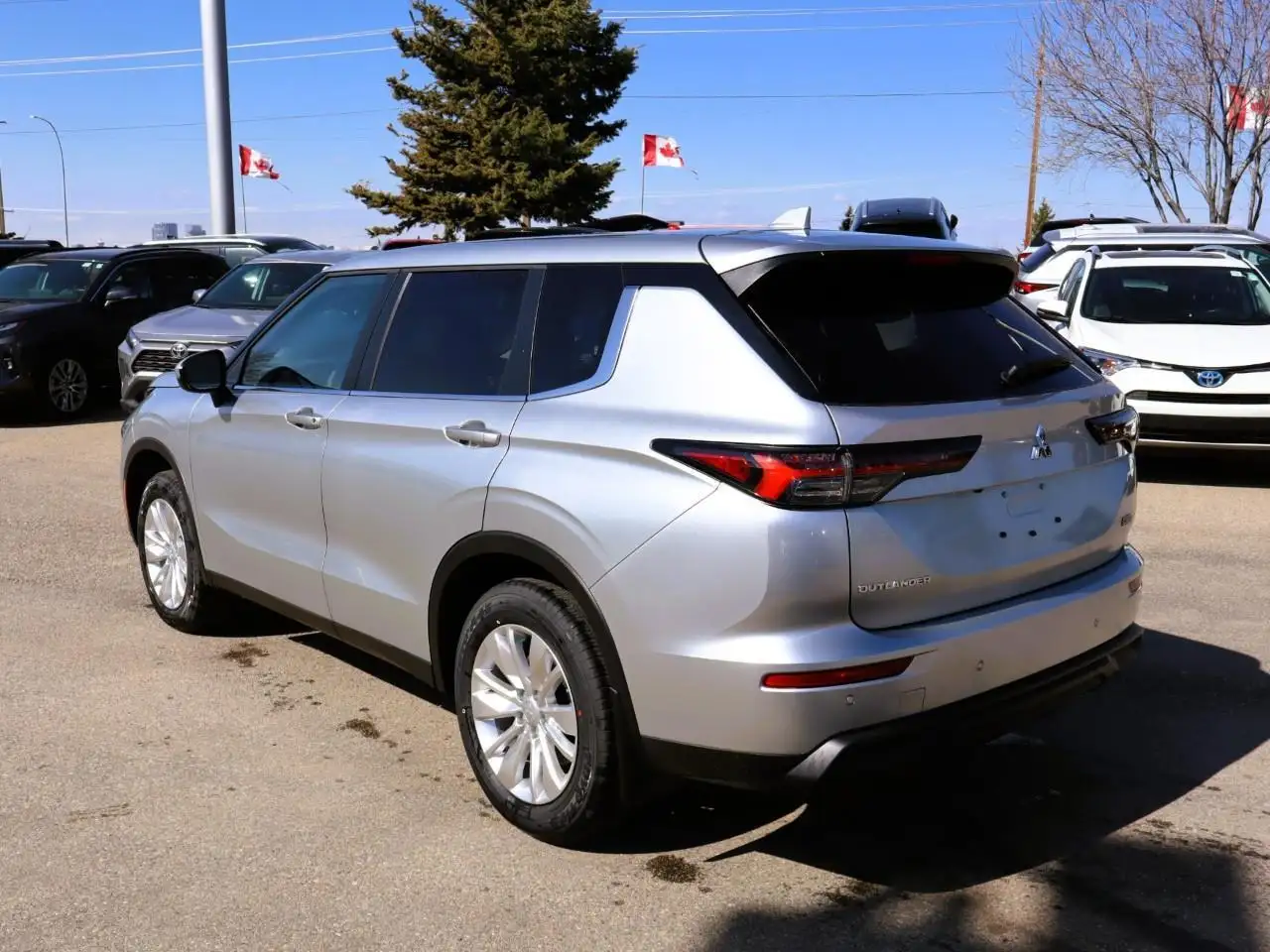 Mitsubishi Outlander снимка Mitsubishi Outlander