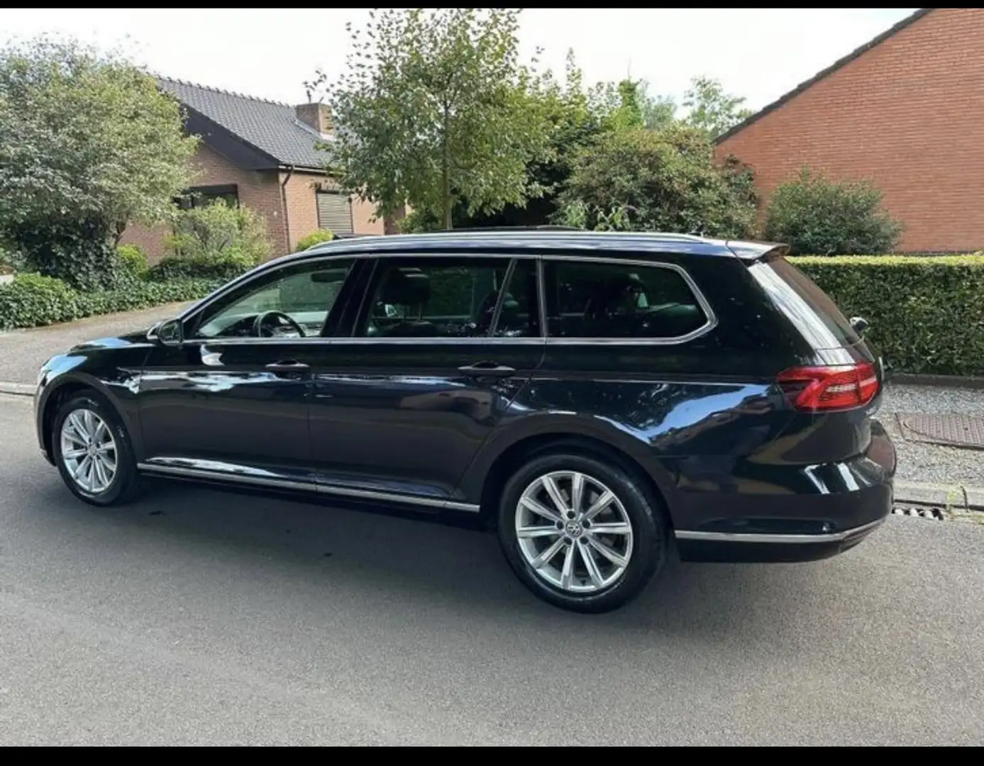 Volkswagen Passat 1.6 TDI (BlueMotion Technology) DSG Trendline - 2