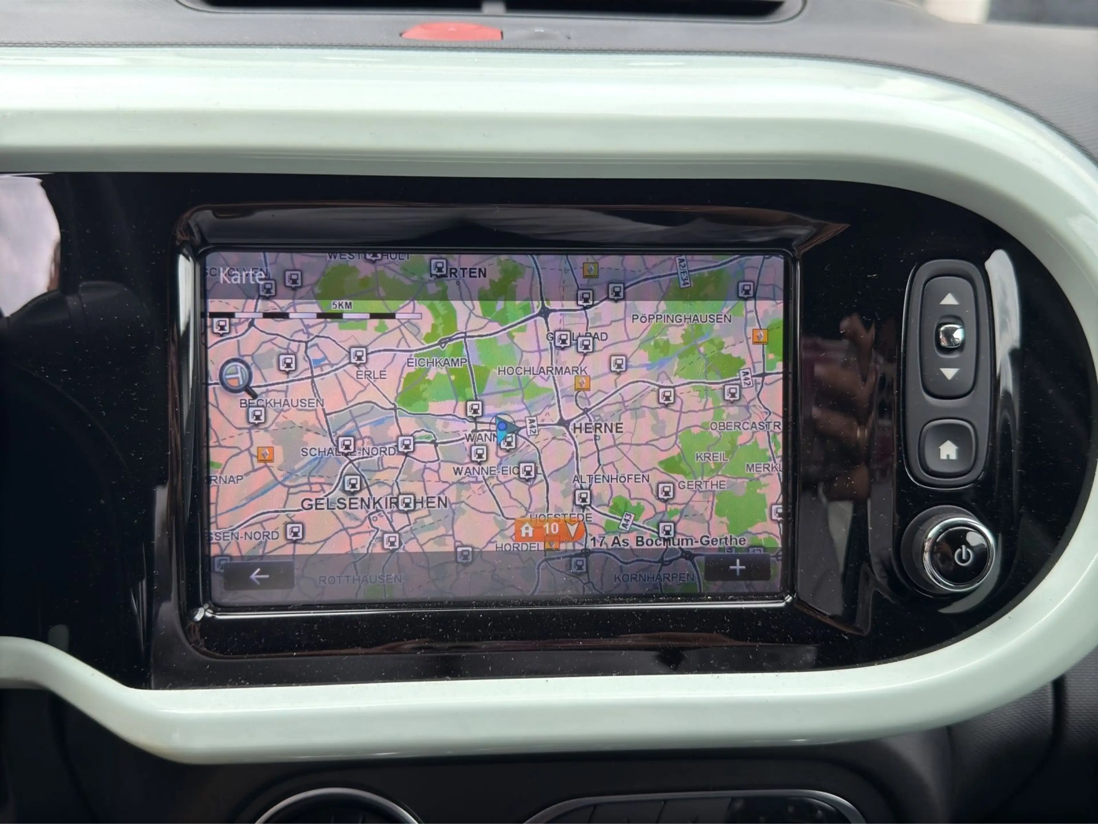 Renault Twingo 0.9 TCe LA PARISIENNE DAB KLIMA SITZHZG — photo 12
