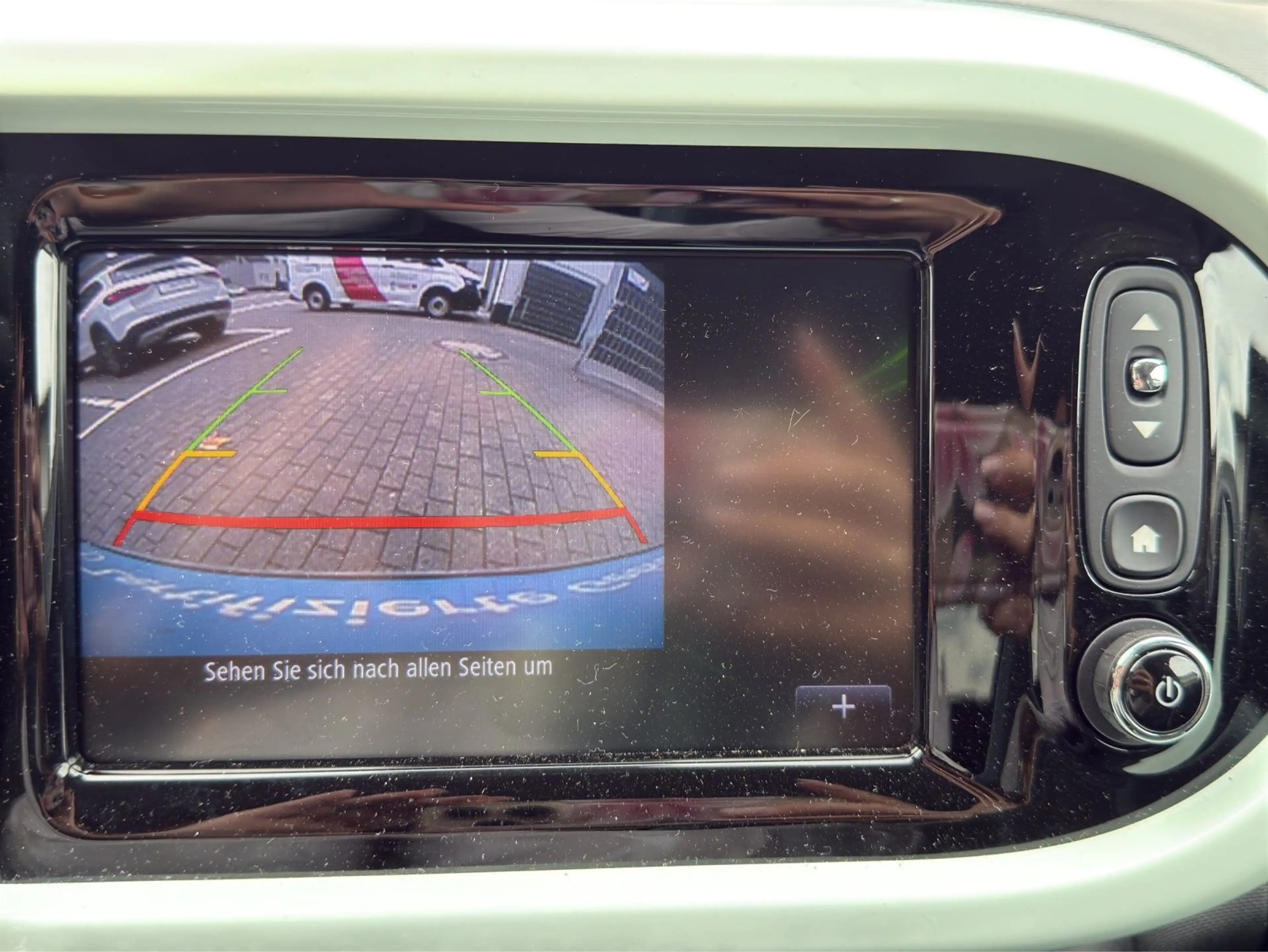Renault Twingo 0.9 TCe LA PARISIENNE DAB KLIMA SITZHZG — photo 15