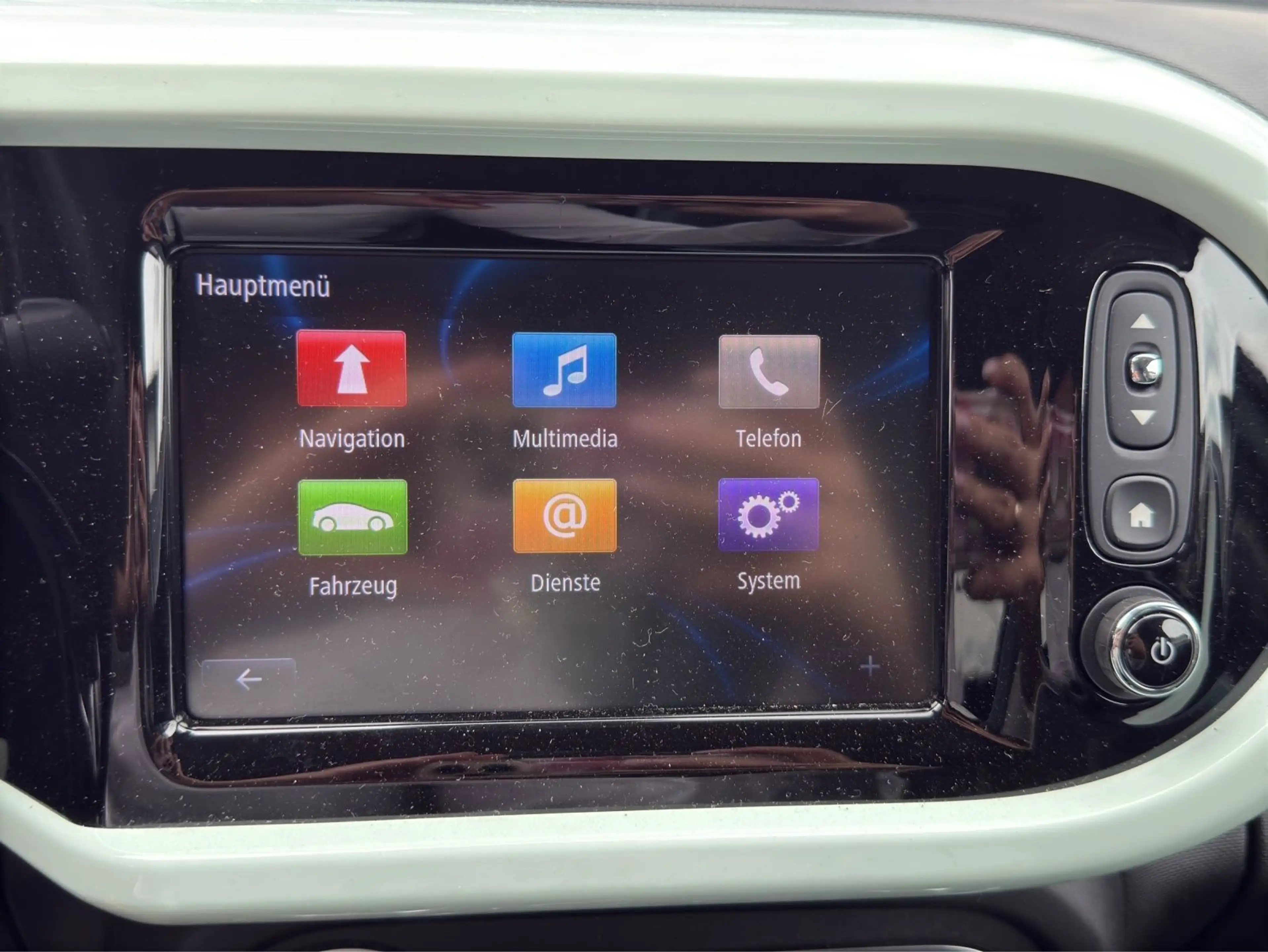 Renault Twingo 0.9 TCe LA PARISIENNE DAB KLIMA SITZHZG — photo 13