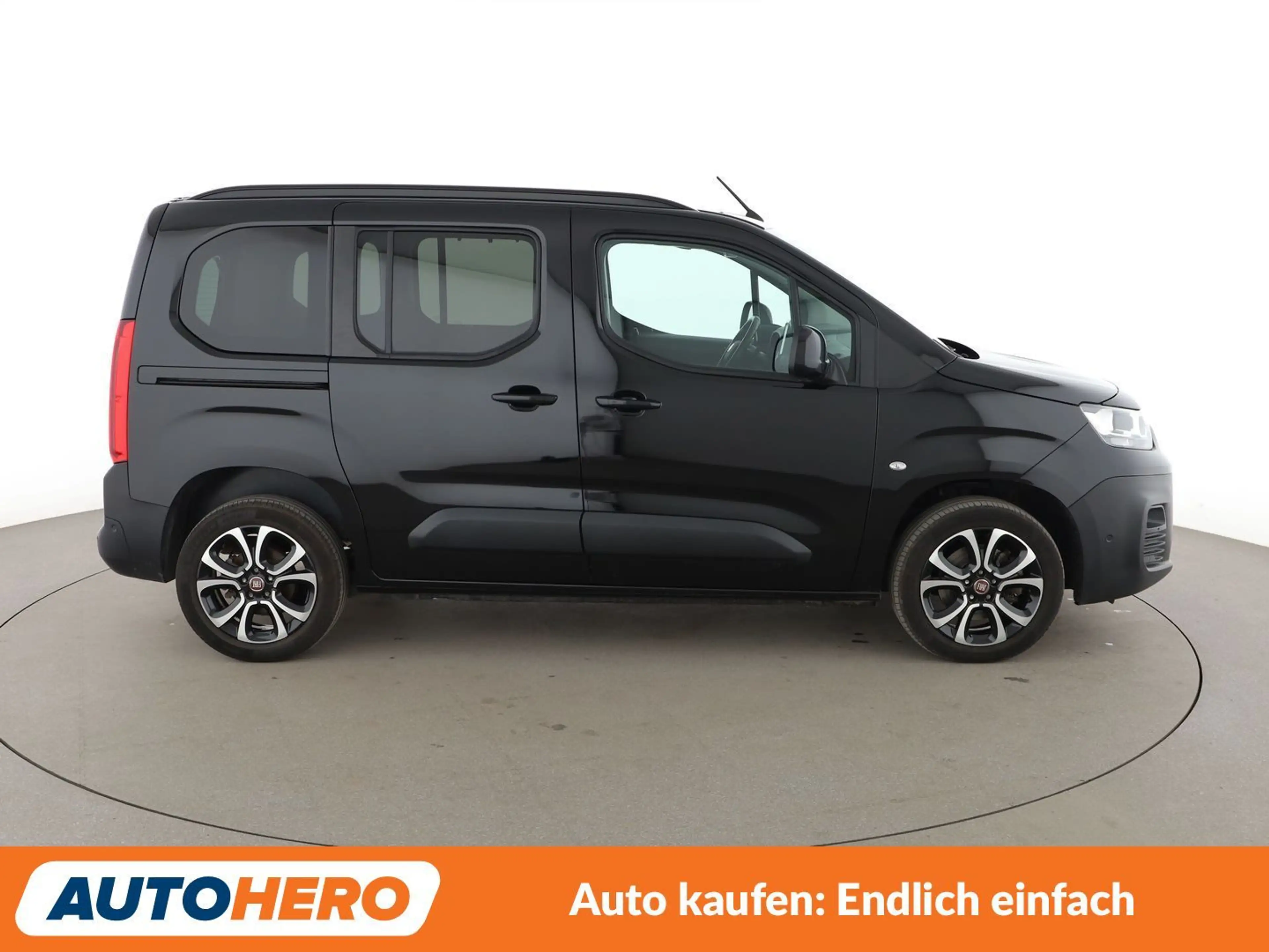 Fiat Doblo 1.5 Blue-HDi Kombi L1 Aut*NAVI*TEMPO*CAM*PDC*AHK* — photo 7