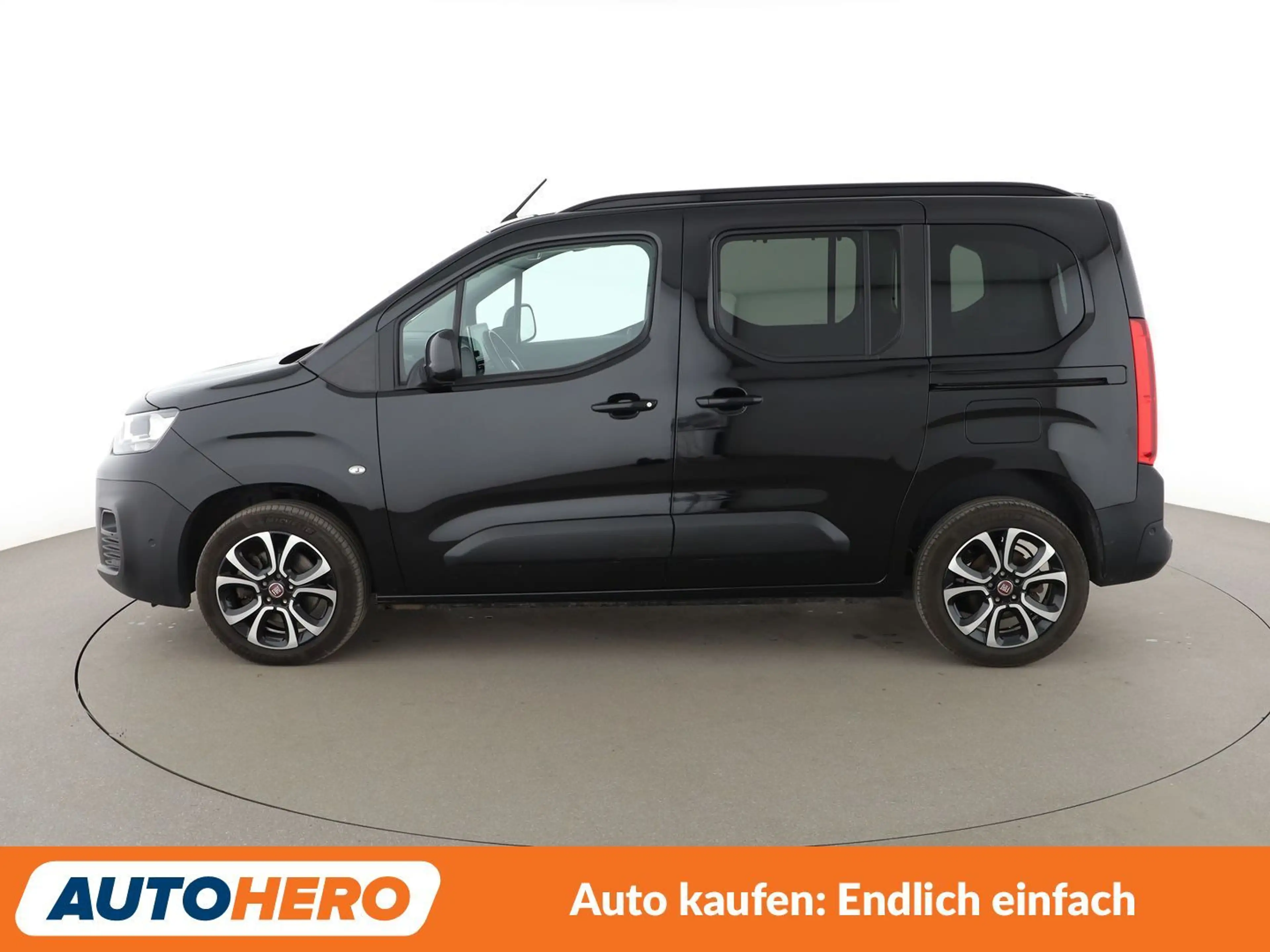 Fiat Doblo 1.5 Blue-HDi Kombi L1 Aut*NAVI*TEMPO*CAM*PDC*AHK* — photo 3
