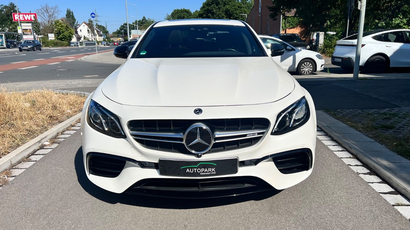 Mercedes-Benz E 63 AMG E63 AMG S/ACC/TV/GSD/Burmester/Sitzkühlung/V-Max — photo 5