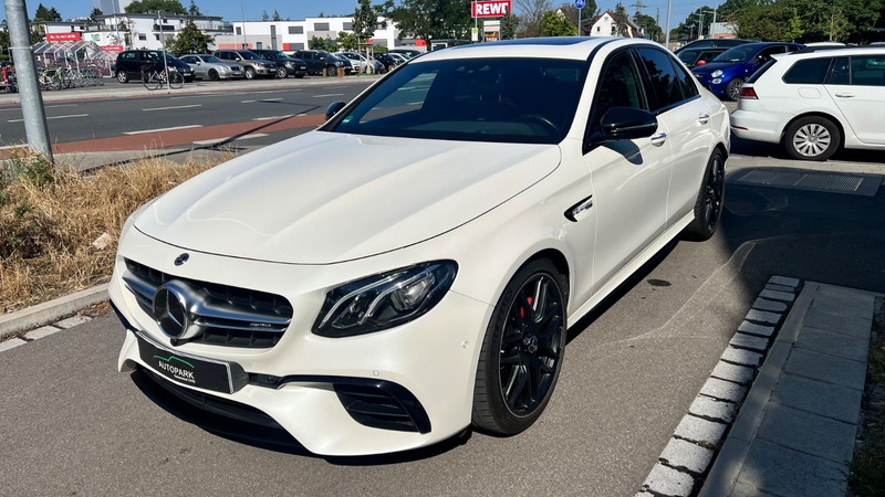 Mercedes-Benz E 63 AMG E63 AMG S/ACC/TV/GSD/Burmester/Sitzkühlung/V-Max