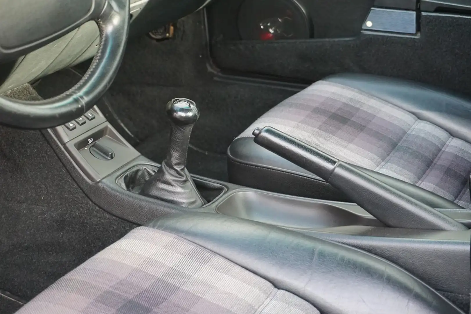 Porsche 964 911 Coupe 3.6 Carrera 2 - 2