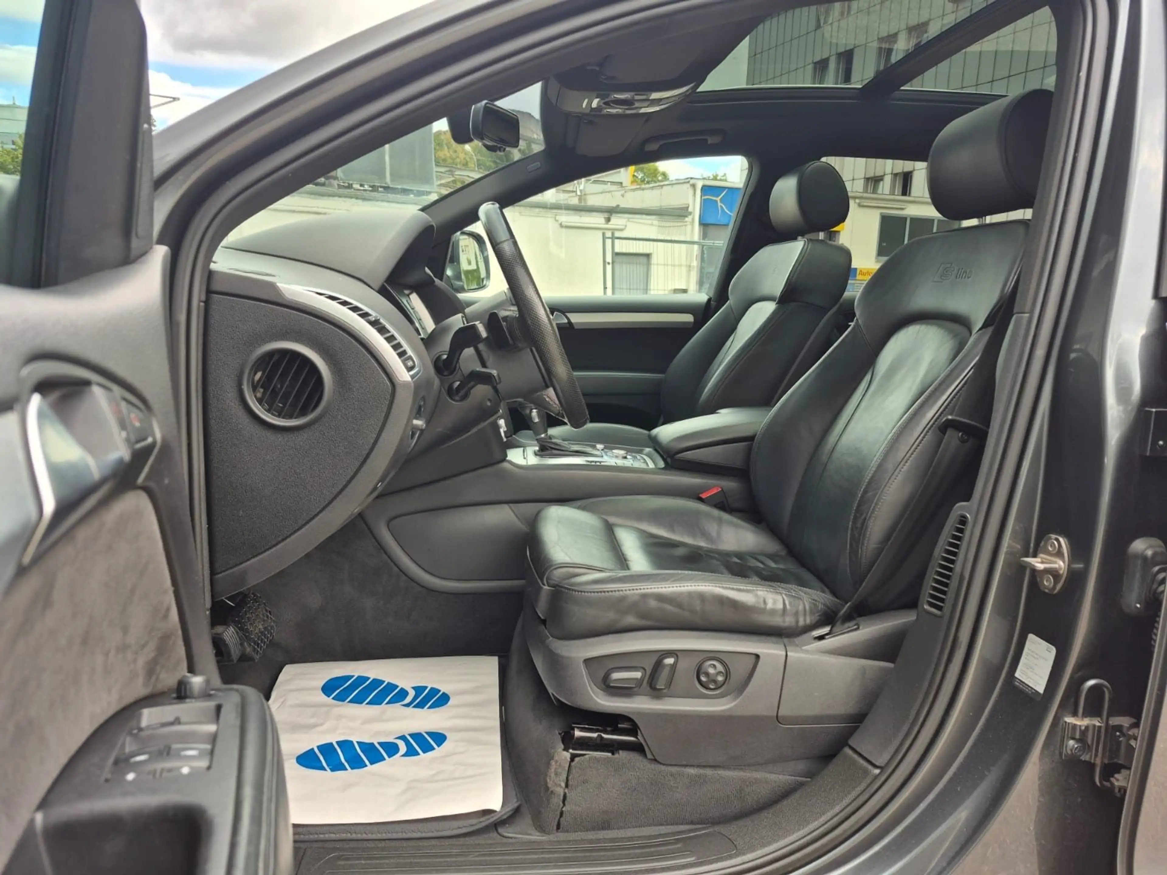 Audi Q7 3.0 TDI quattro S-Line Bose Temp Pano 7 Sitz — photo 9