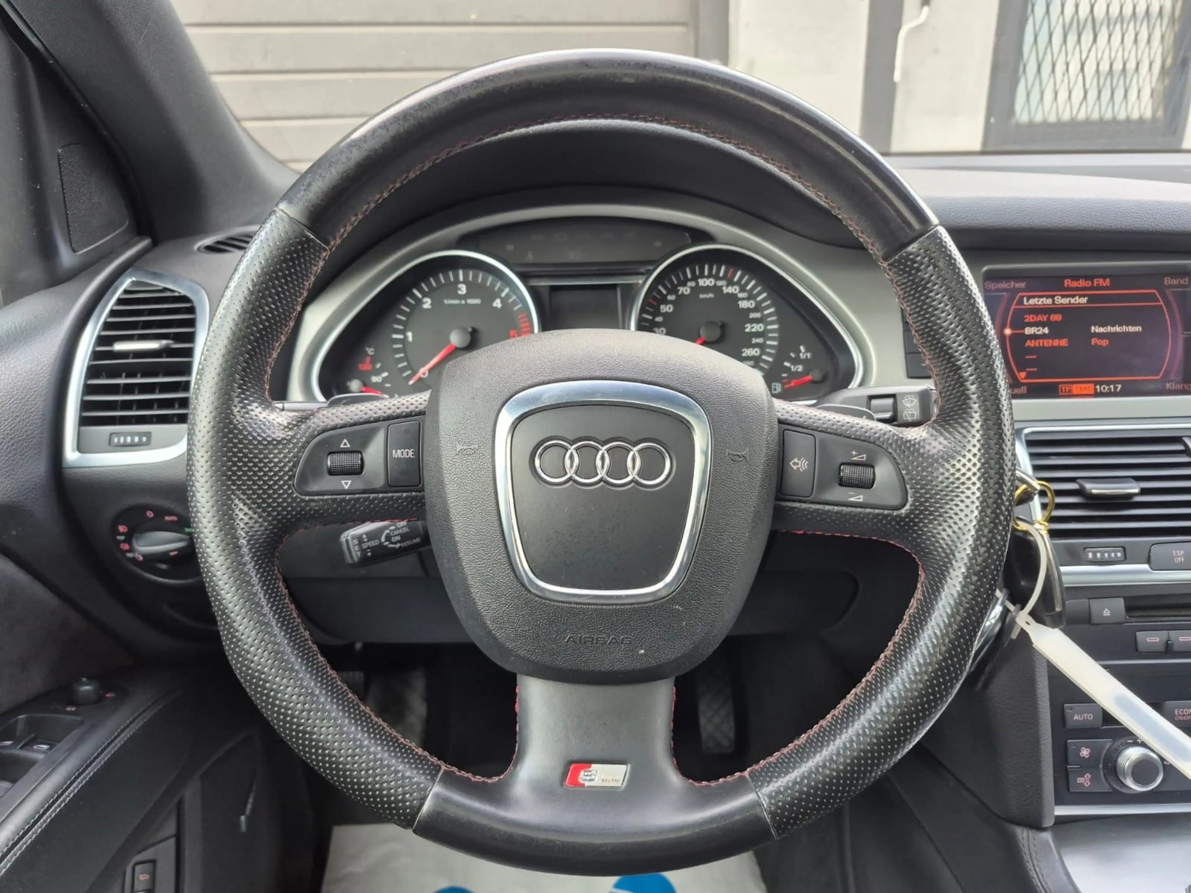 Audi Q7 3.0 TDI quattro S-Line Bose Temp Pano 7 Sitz — photo 11