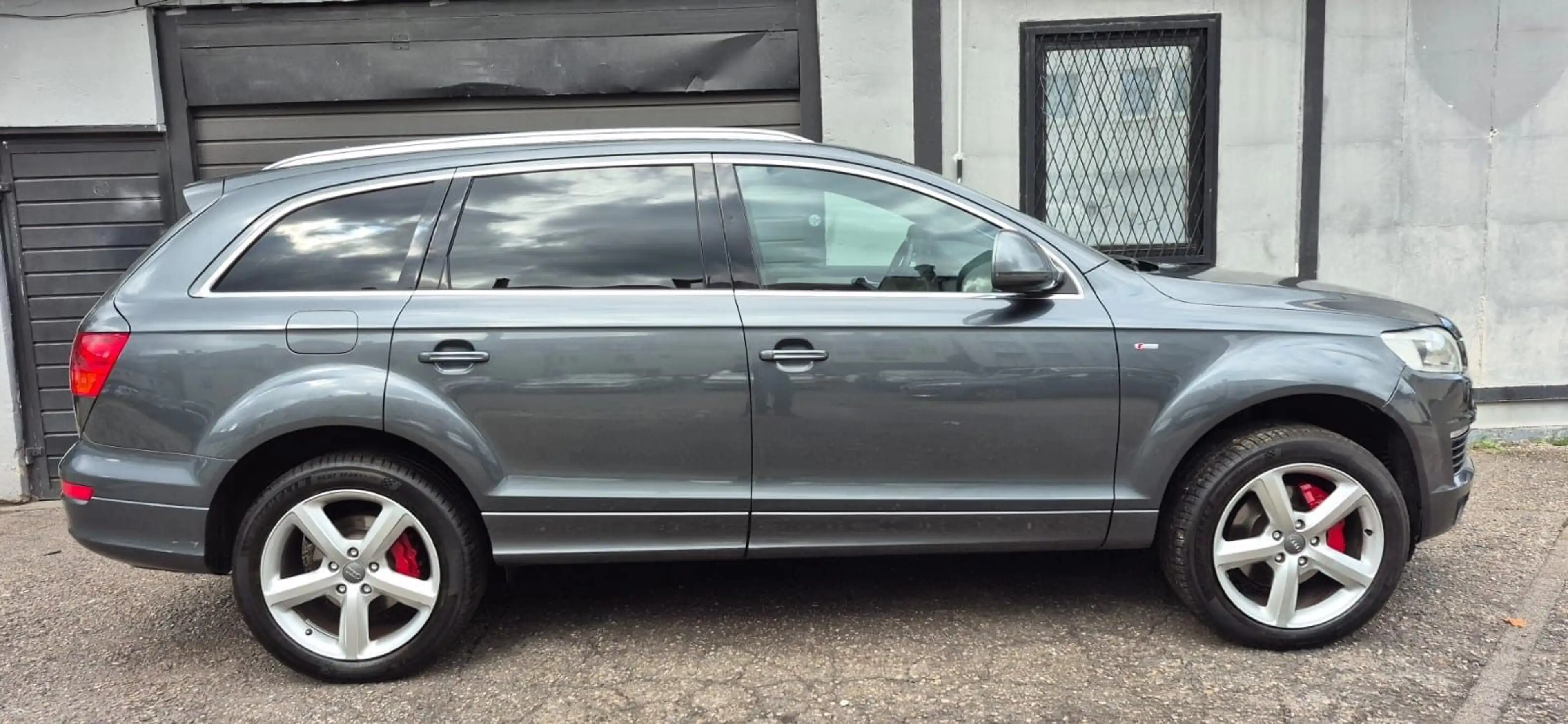 Audi Q7 3.0 TDI quattro S-Line Bose Temp Pano 7 Sitz — photo 7