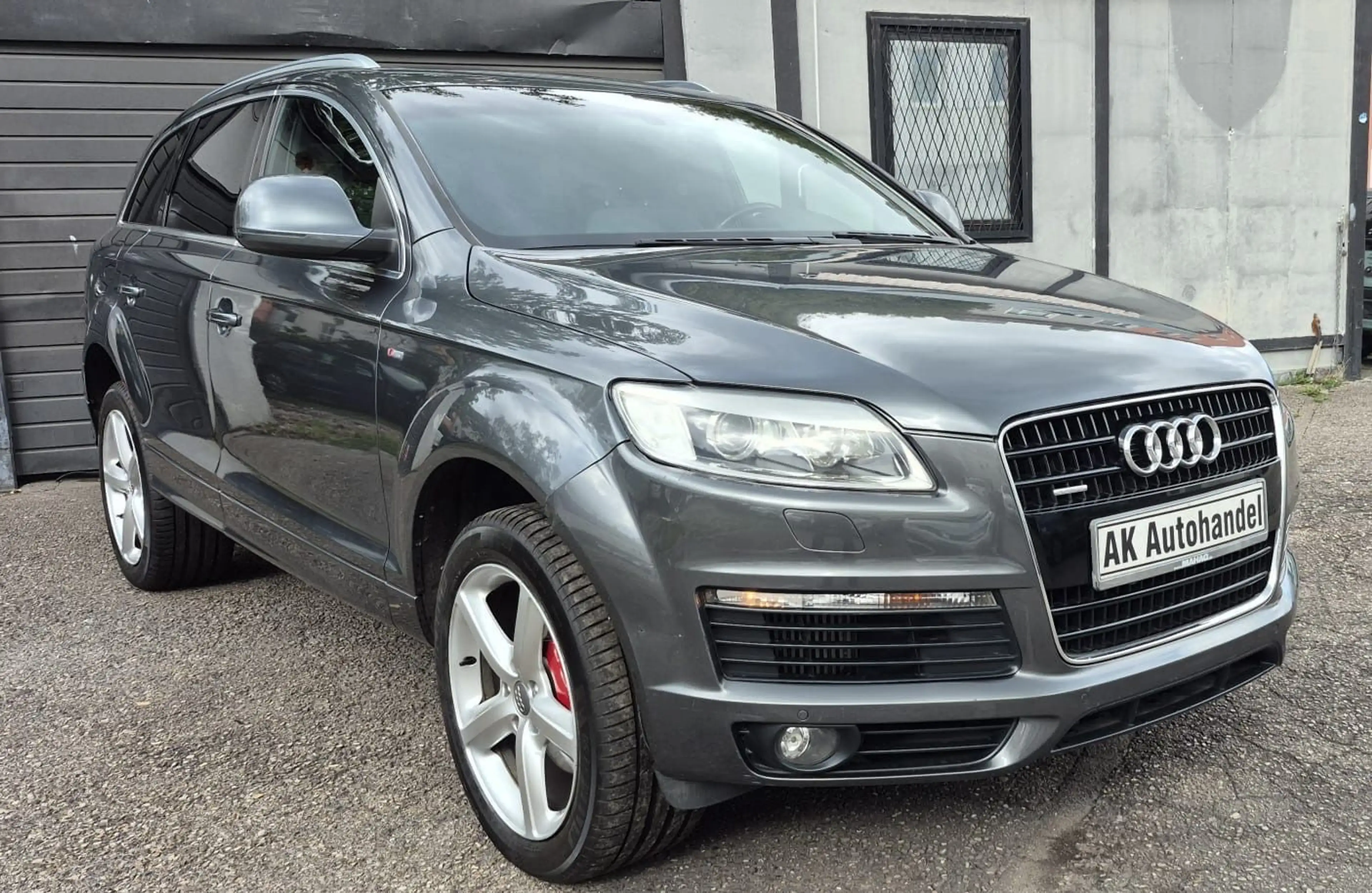 Audi Q7 3.0 TDI quattro S-Line Bose Temp Pano 7 Sitz — photo 3
