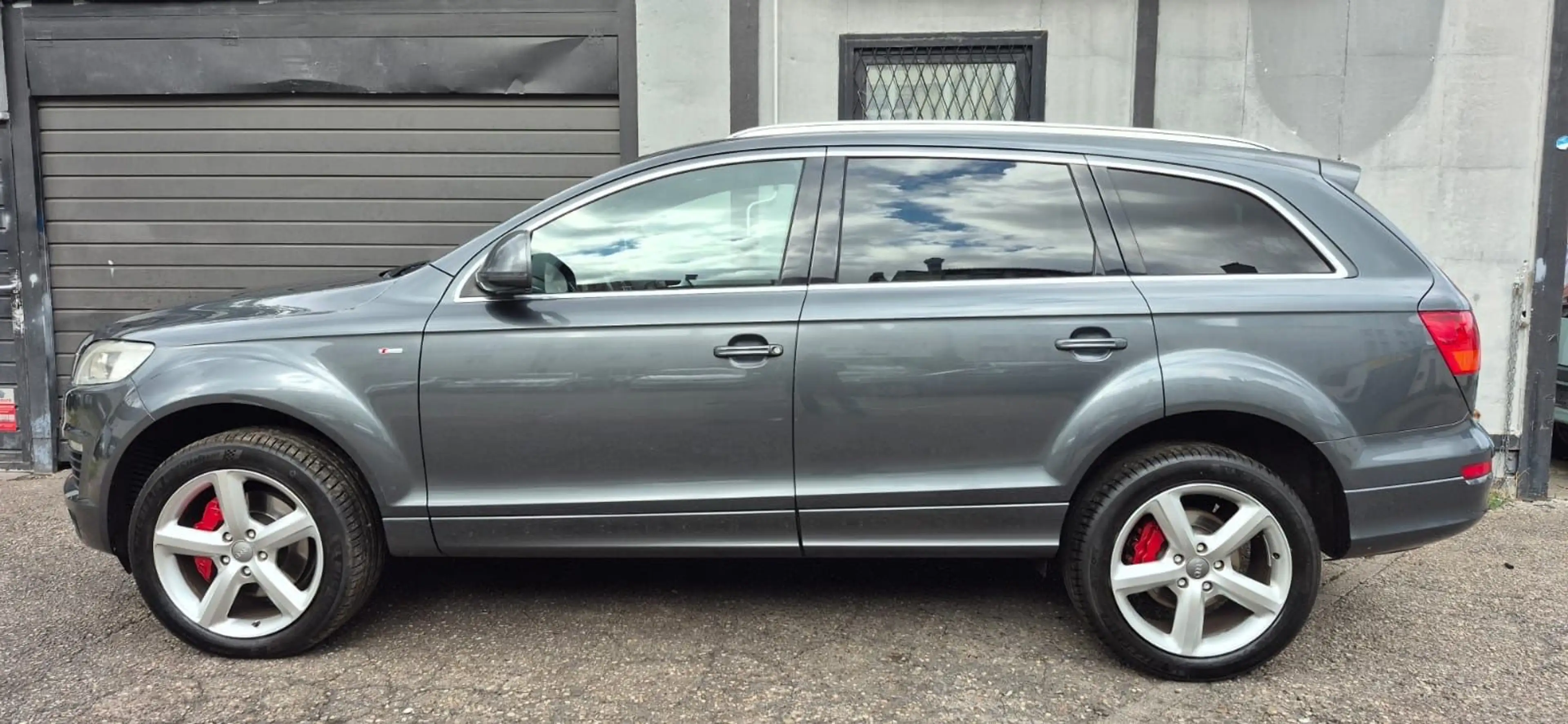 Audi Q7 3.0 TDI quattro S-Line Bose Temp Pano 7 Sitz — photo 8