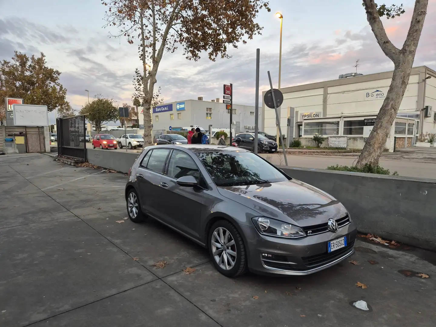 Volkswagen Golf 1.6 TDI 110cv - 1