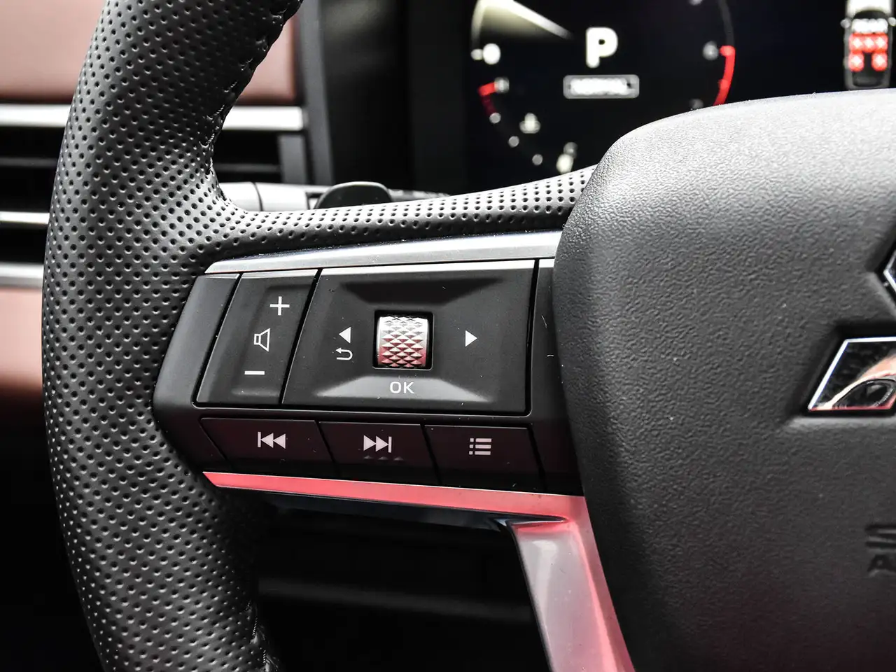 Mitsubishi Outlander снимка Mitsubishi Outlander