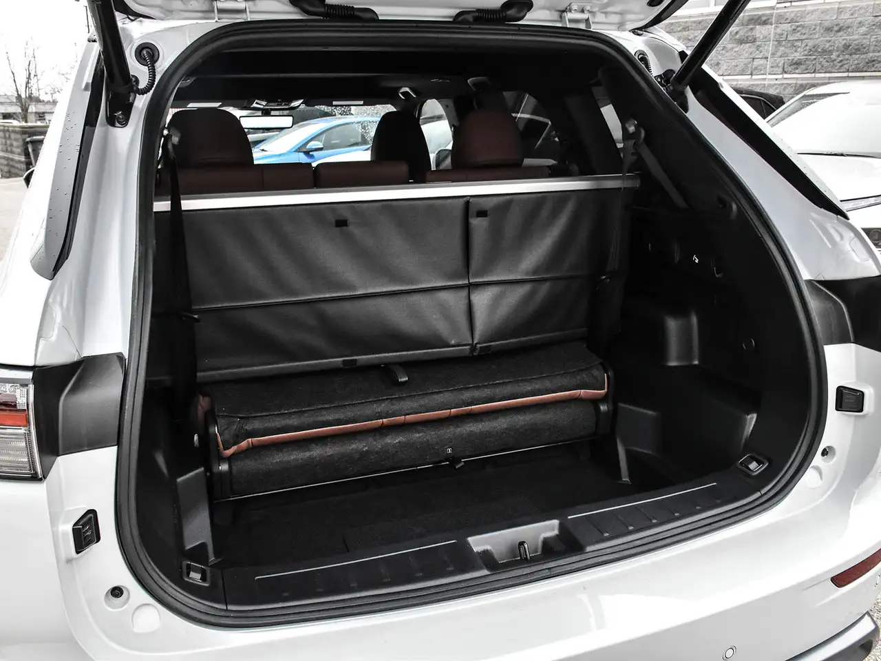 Mitsubishi Outlander снимка Mitsubishi Outlander